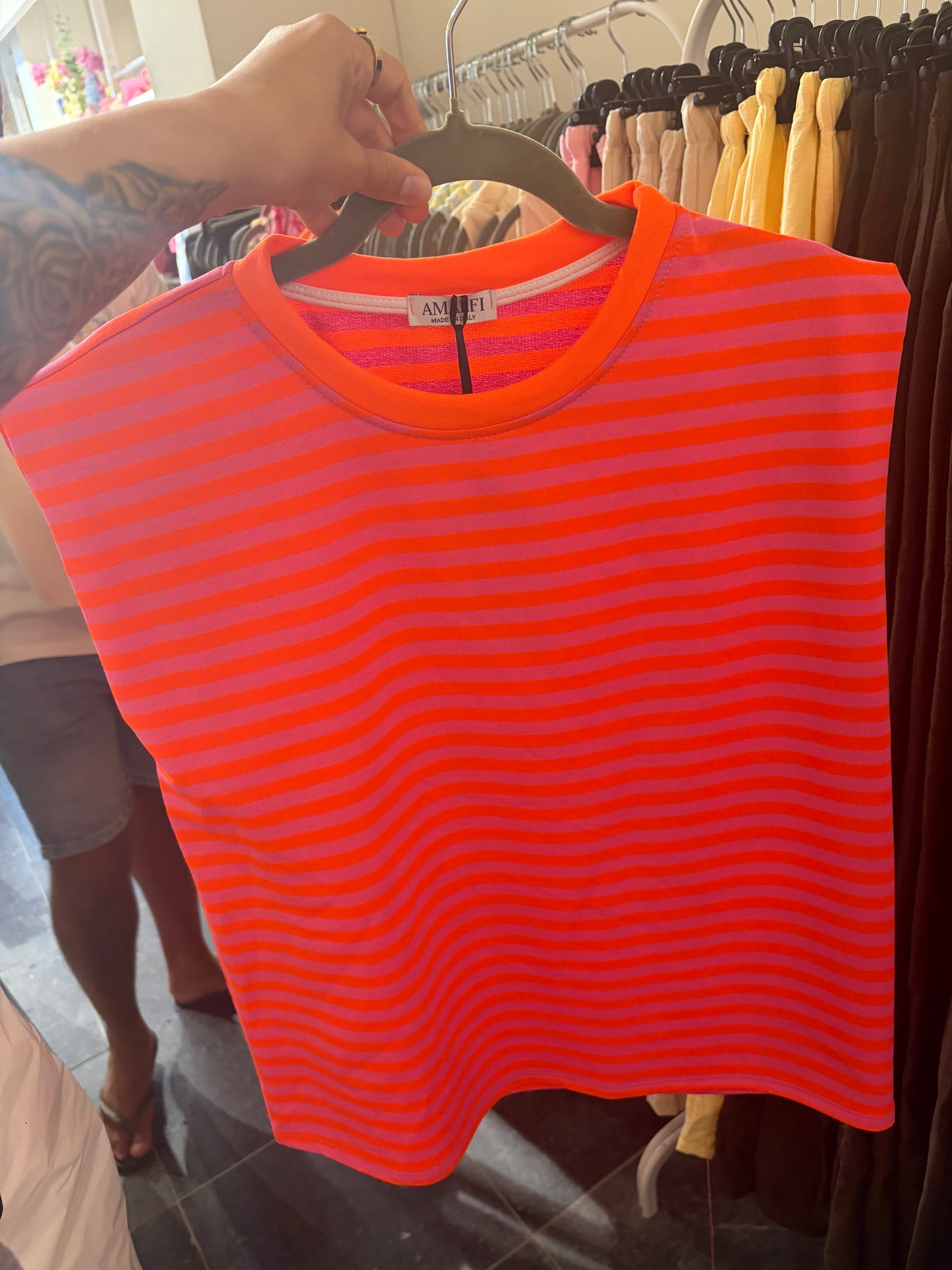STRIPED TEE ORANJE-ROZE