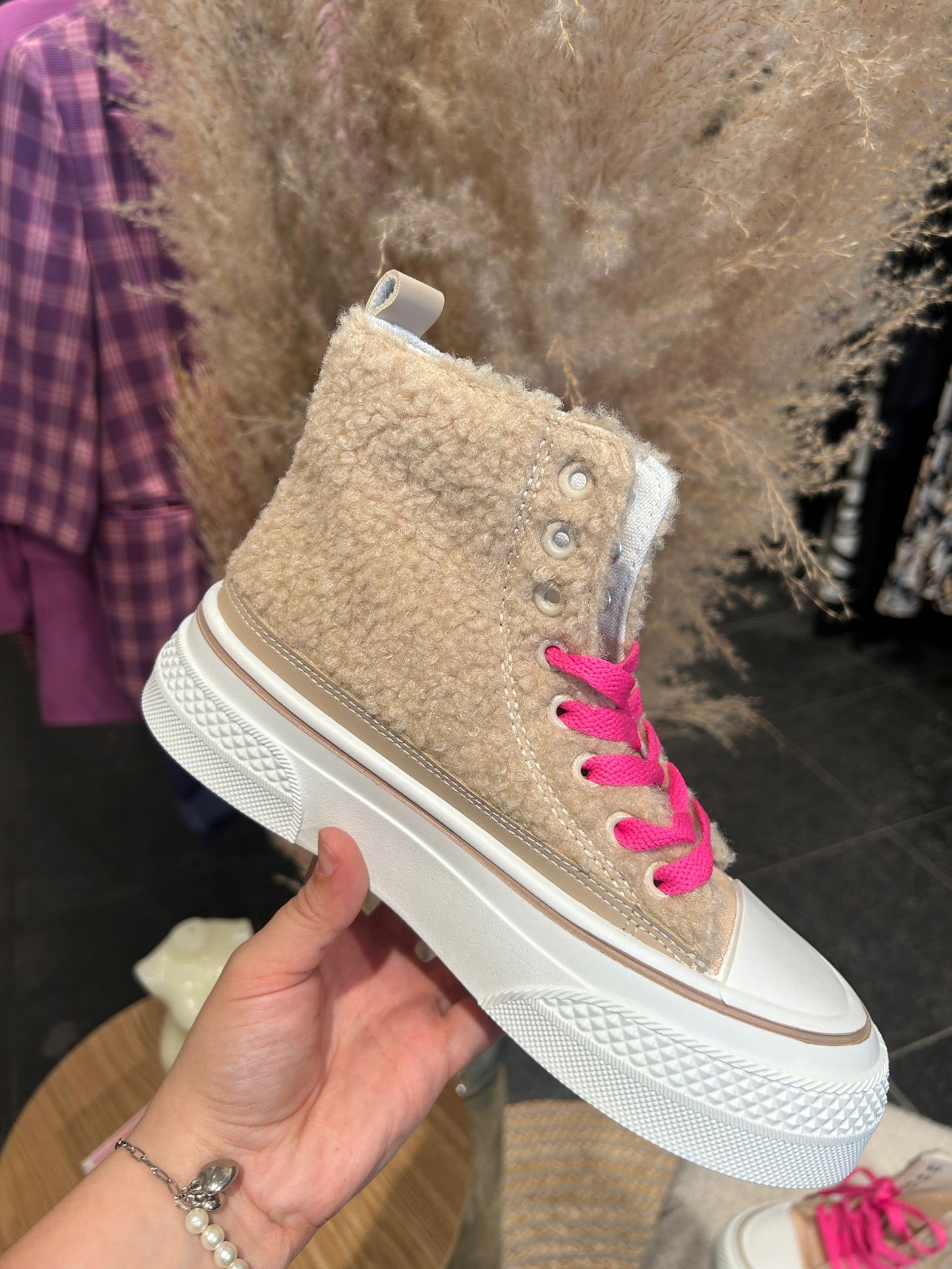 Teddy sneakers beige