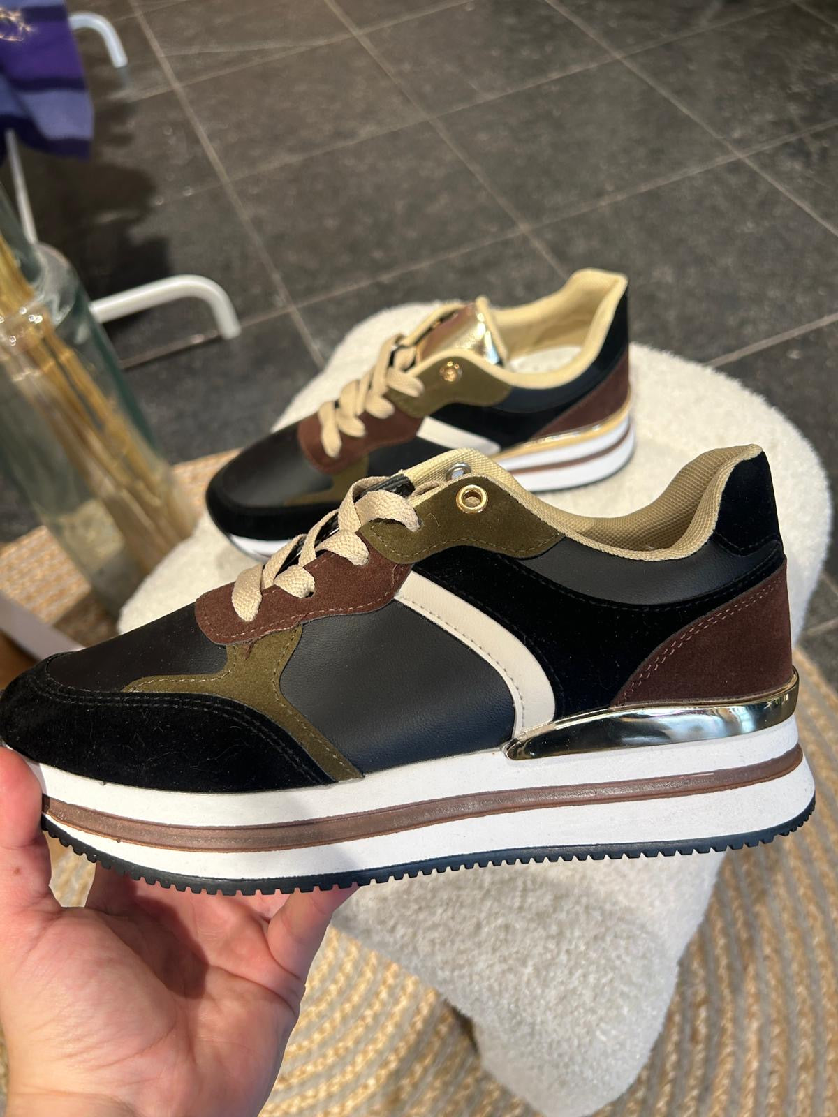 Sneakers khaki