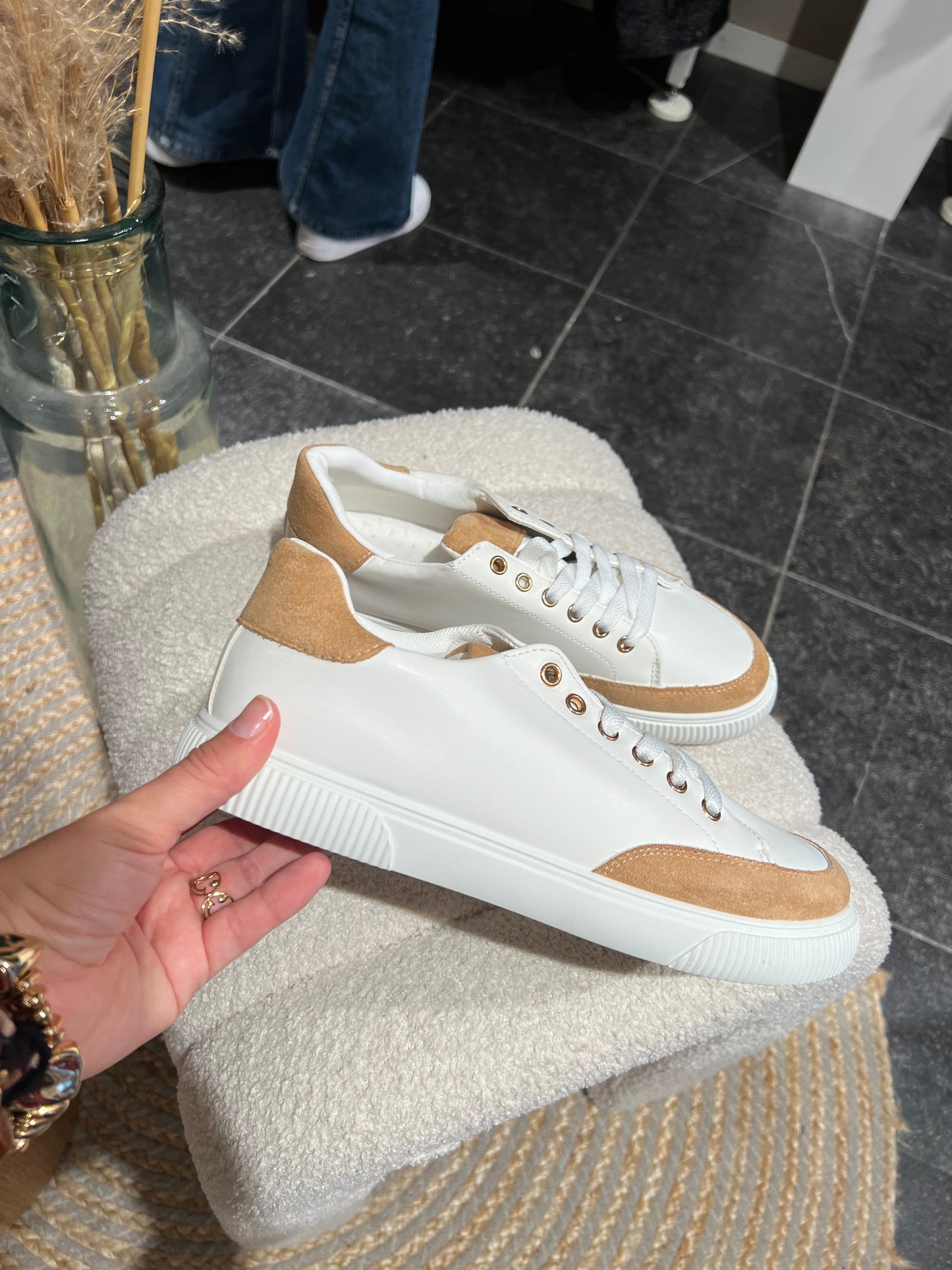 Sneakers beige