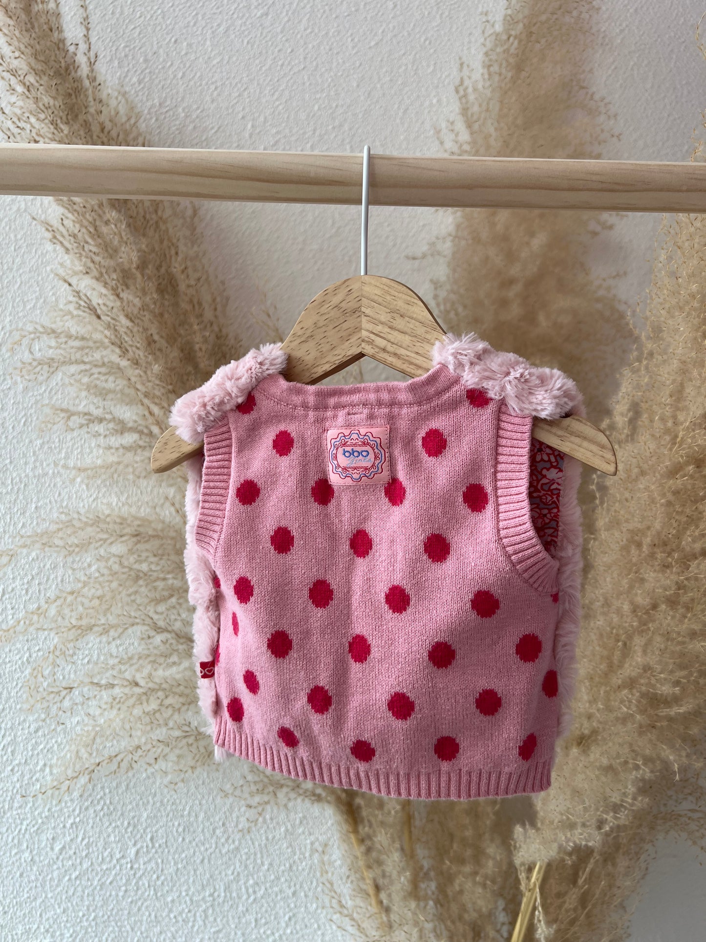 Fluffy gilet