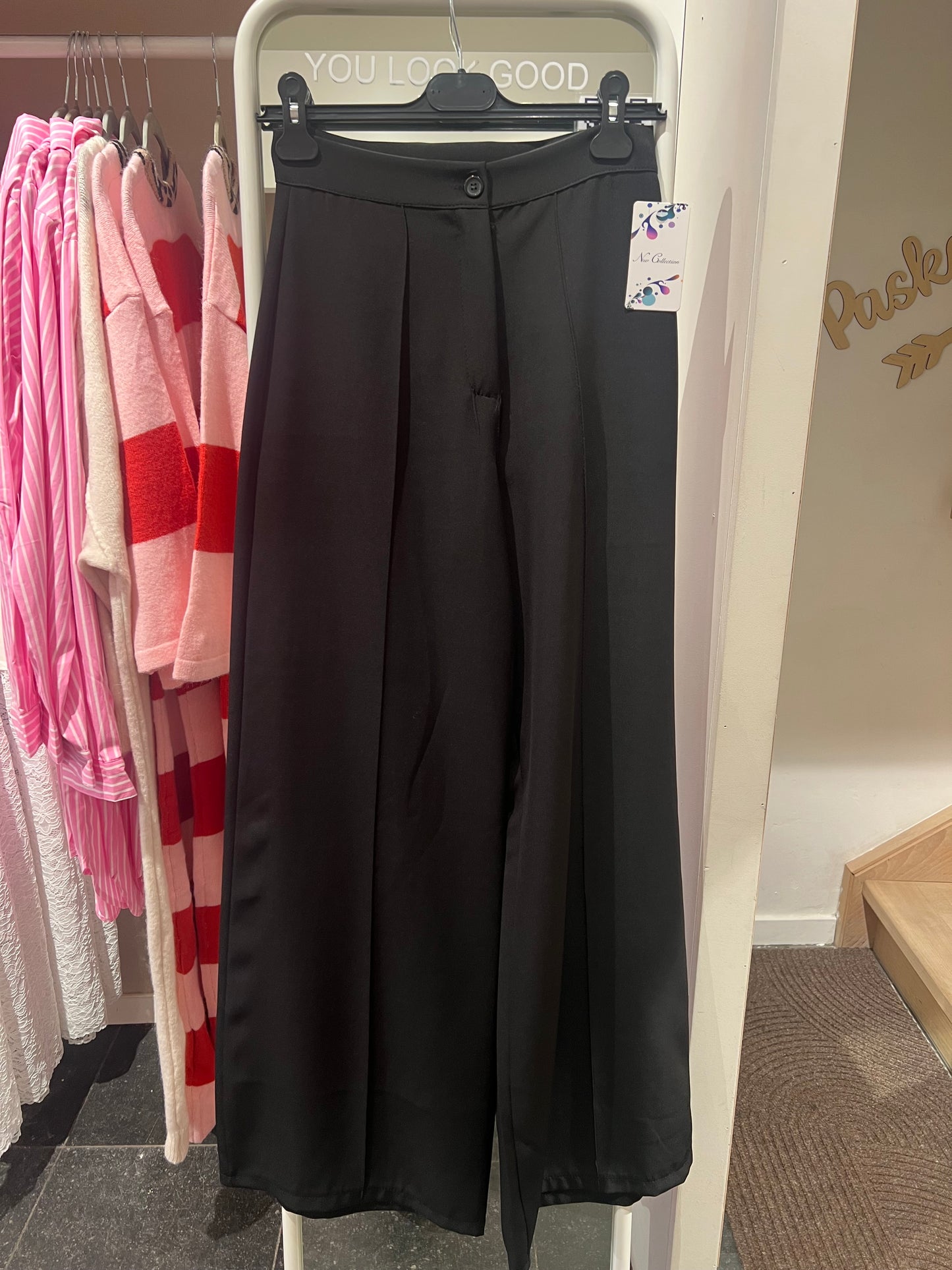 ZWARTE PANTALON