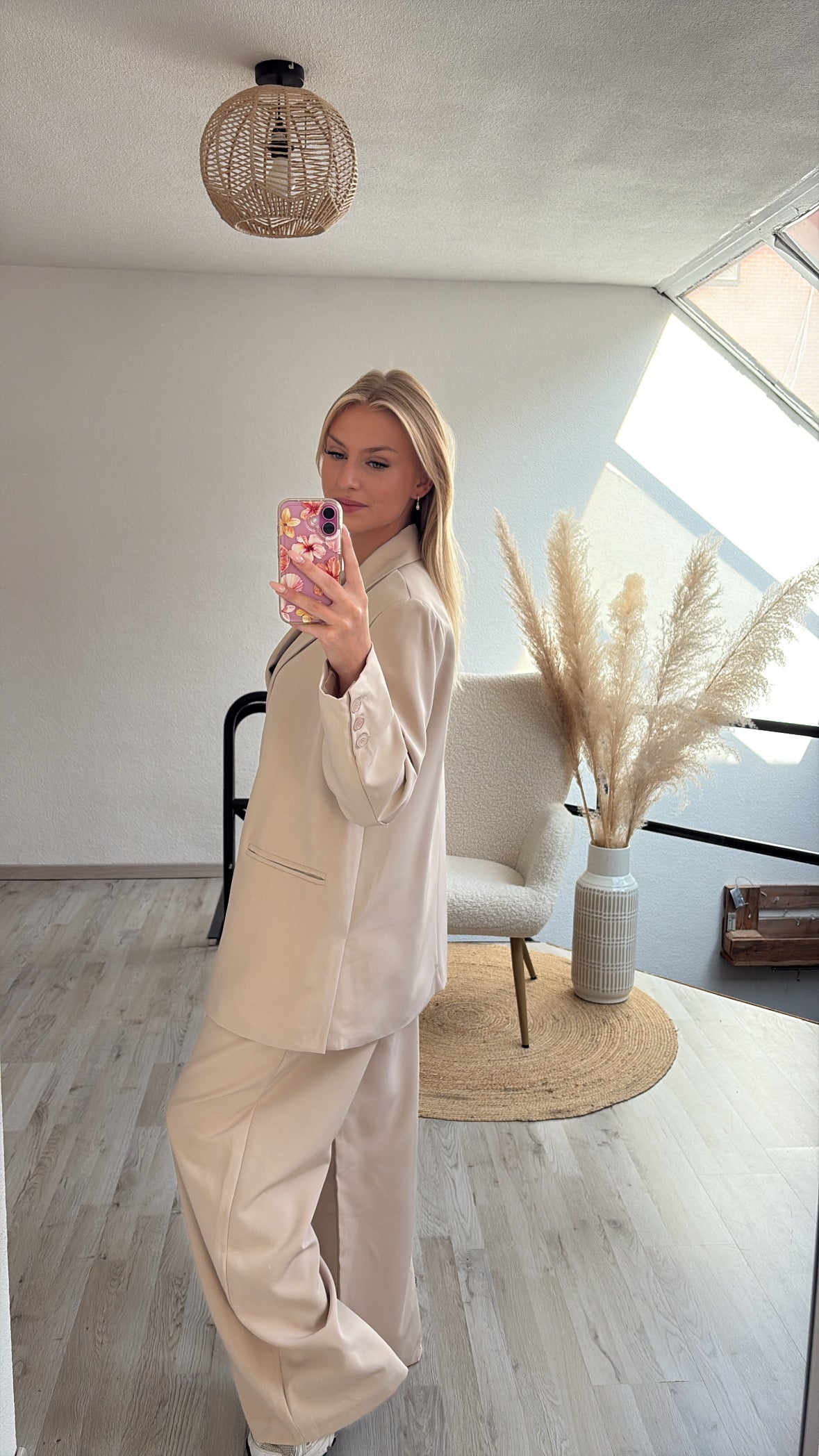 Beige kostuum