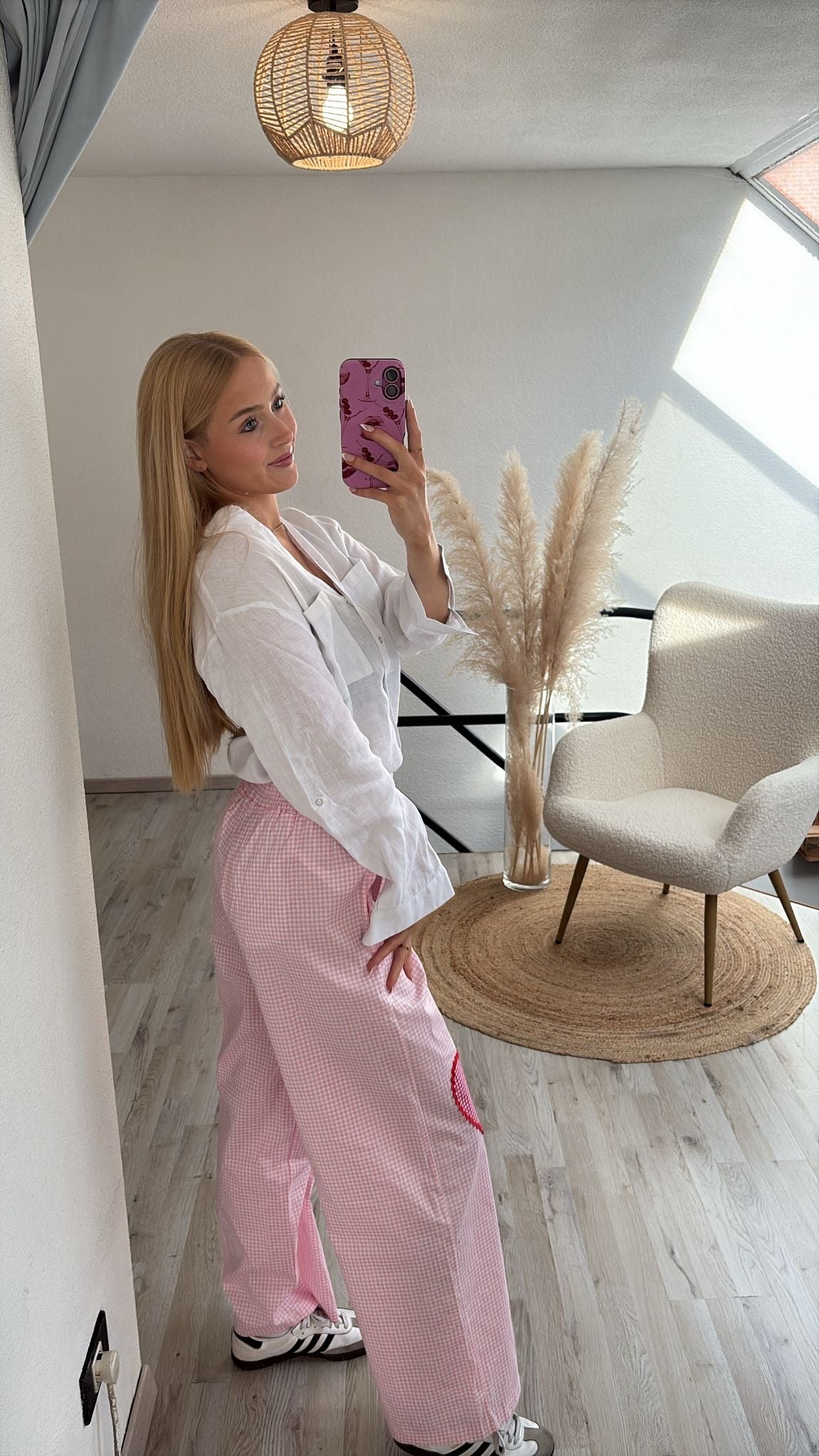 Geruite broek roze