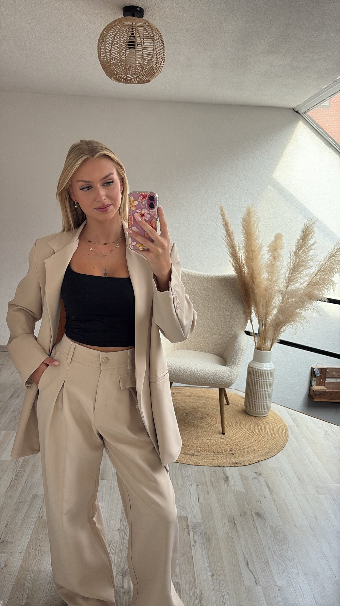 Beige kostuum