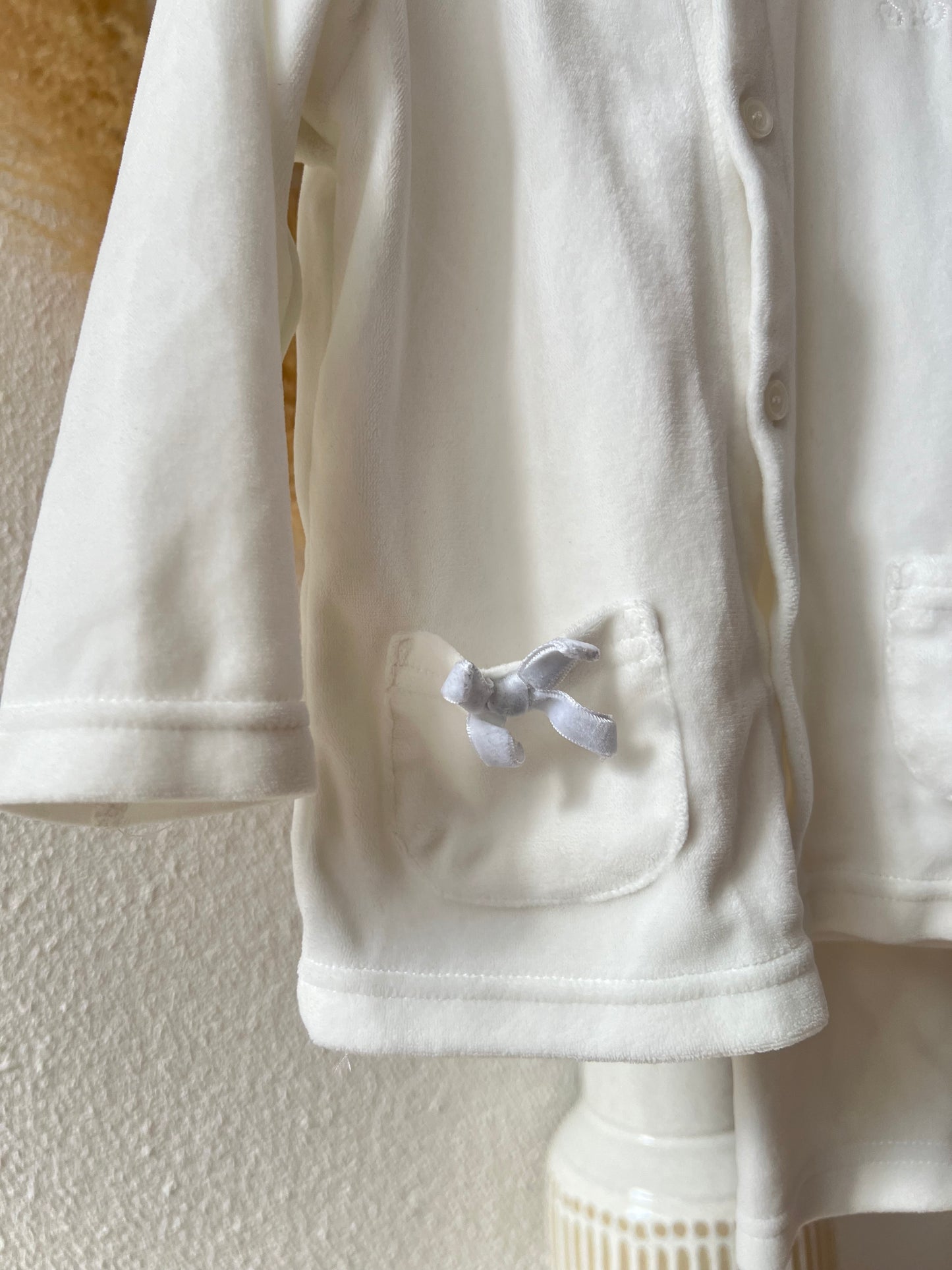 Witte pyjama