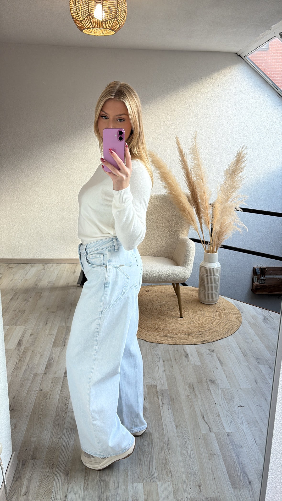 Wide leg jeans