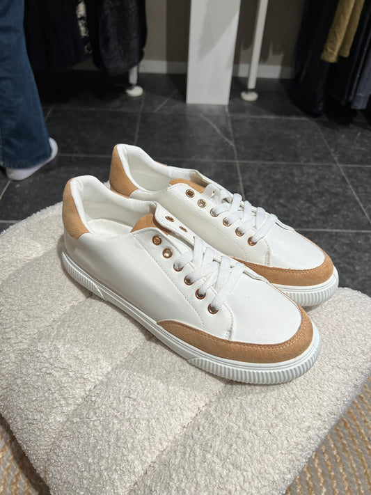 Sneakers beige