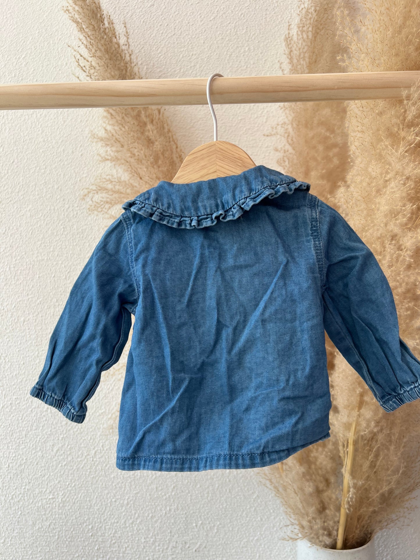 Jeanshemdje