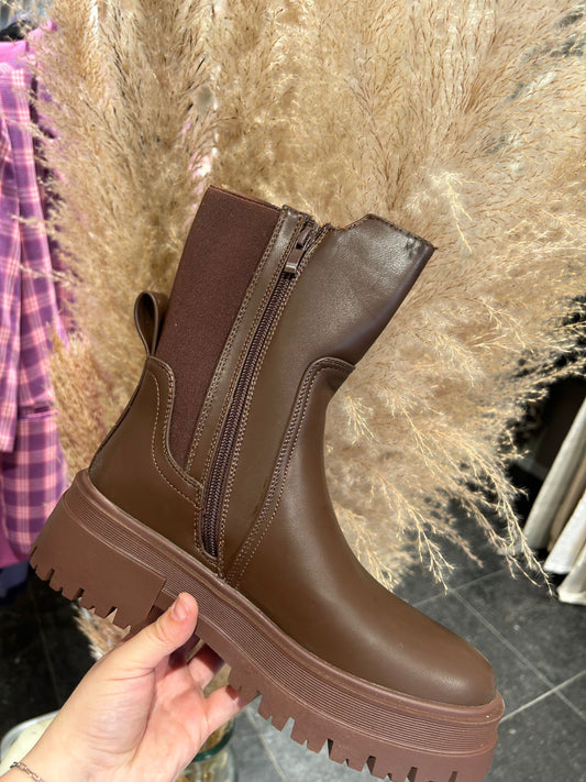 Bruine boots