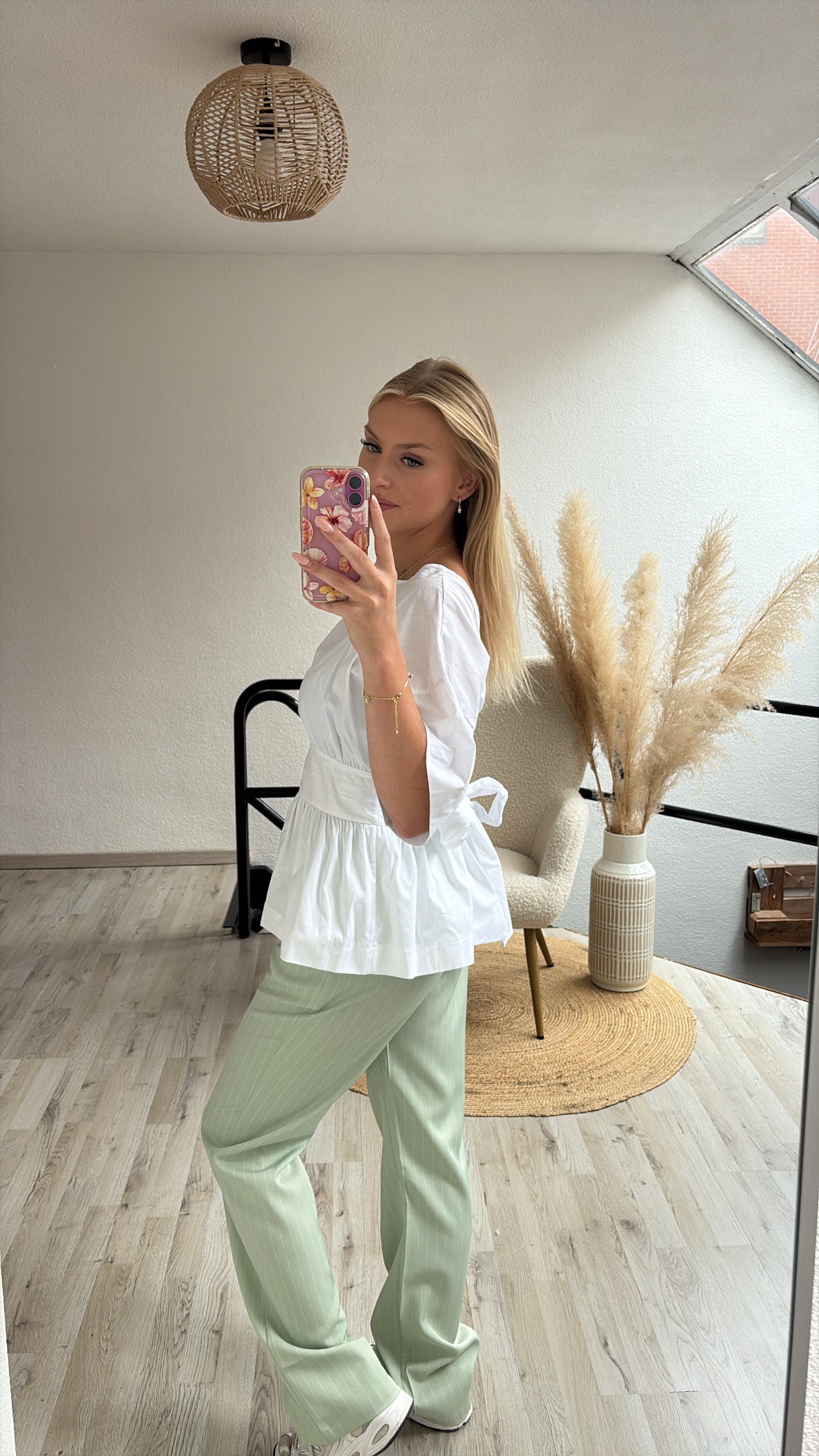 Groene pantalon streep