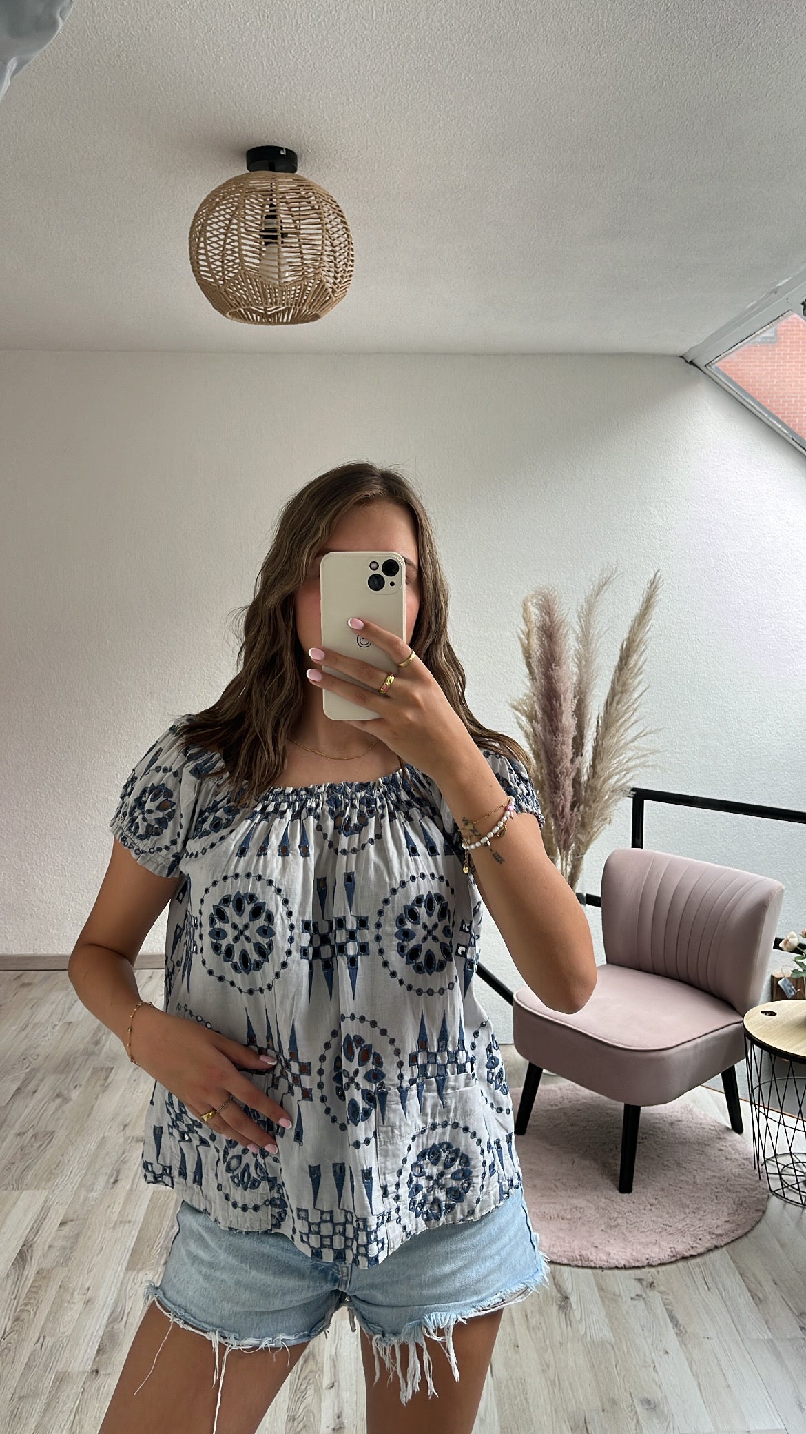 Broderie blouse