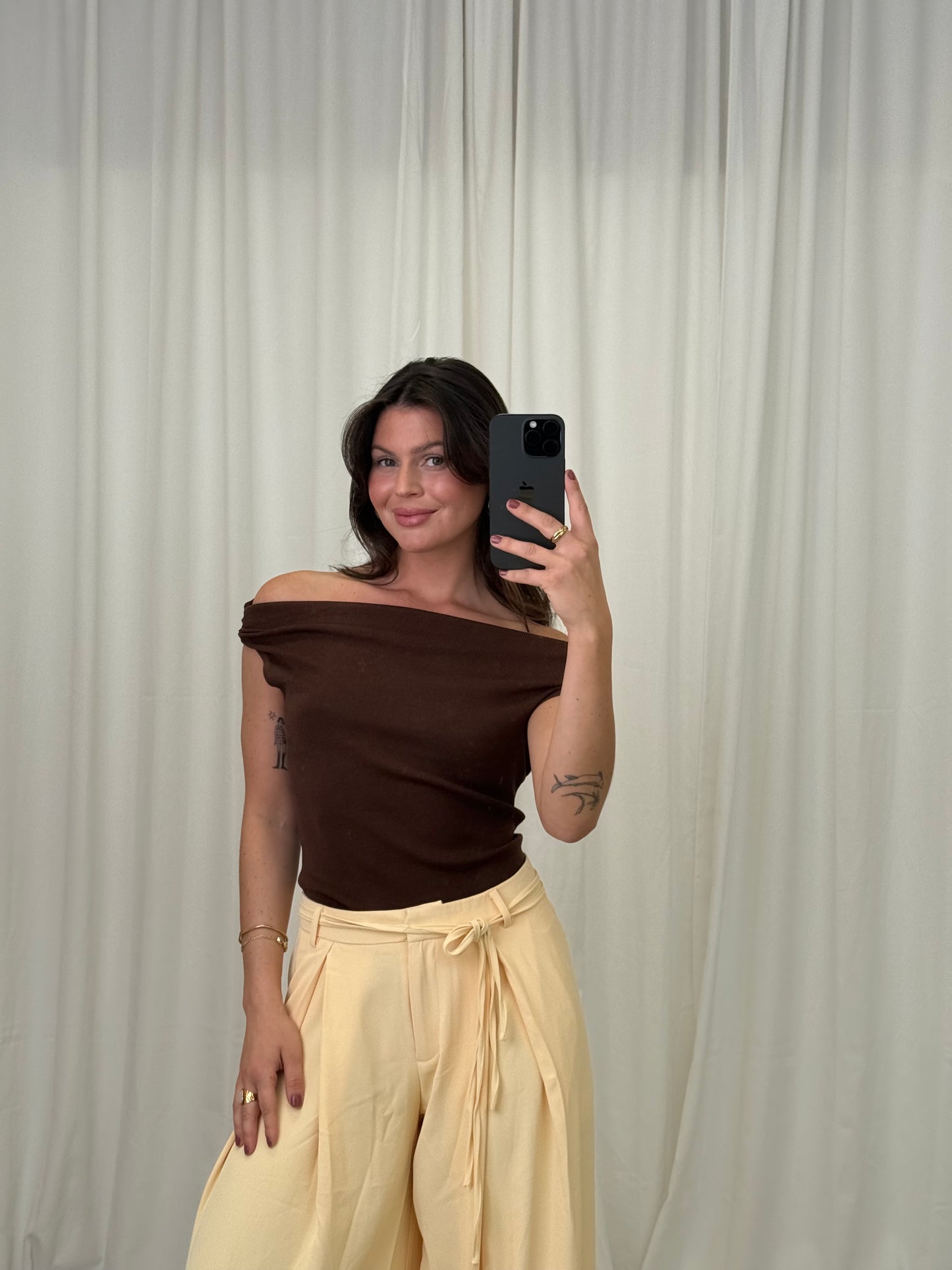 ONE SHOULDER TOP BRUIN