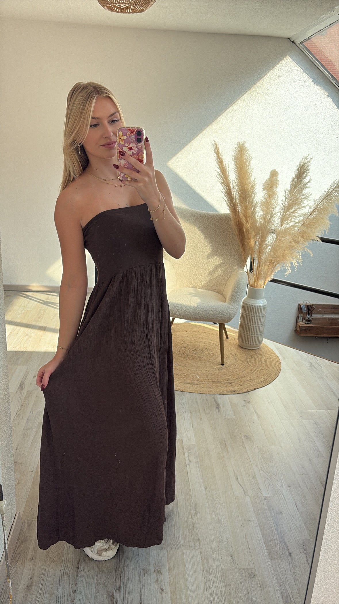 Bruine bandeaujurk