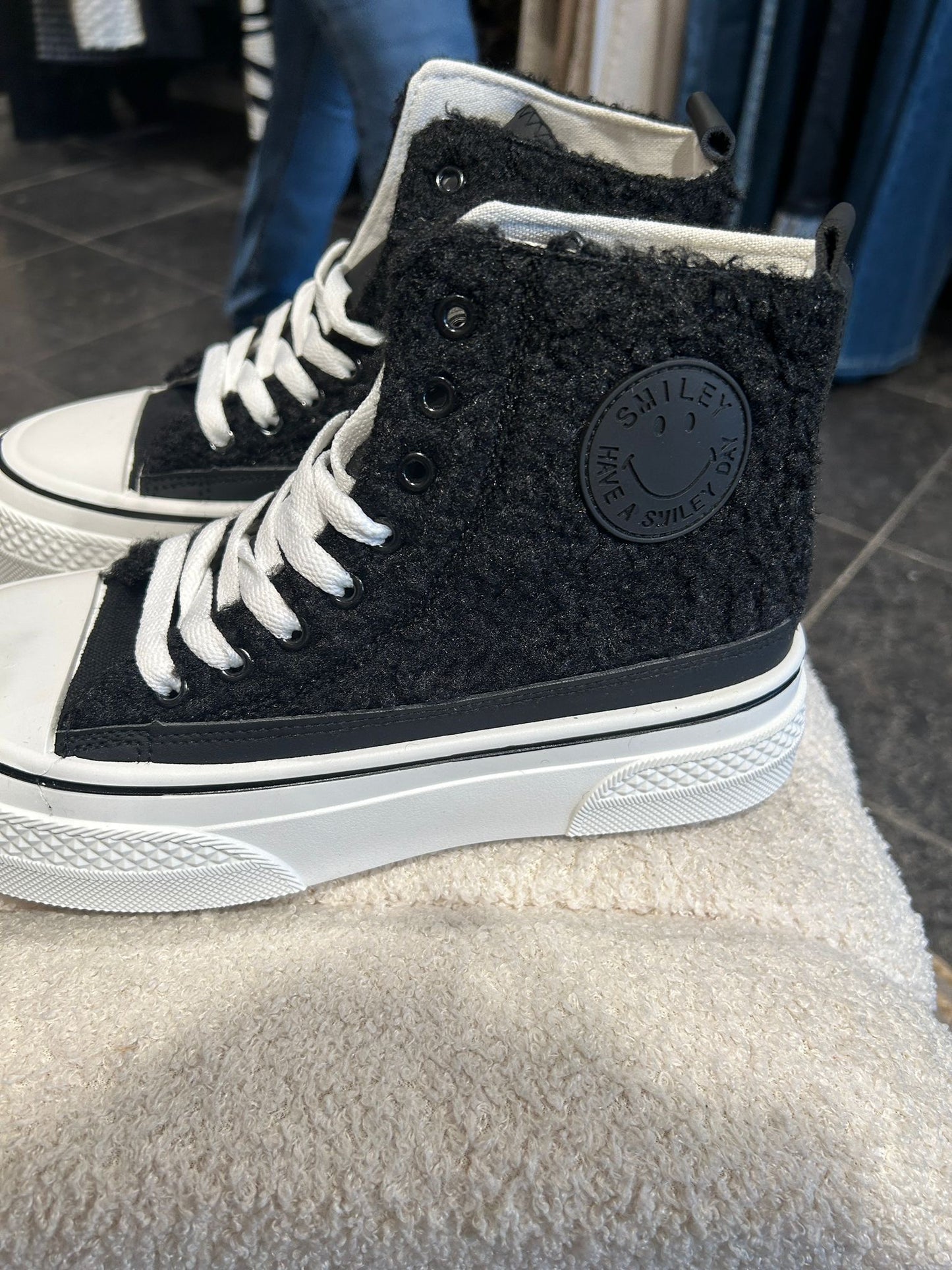 Teddy sneakers zwart