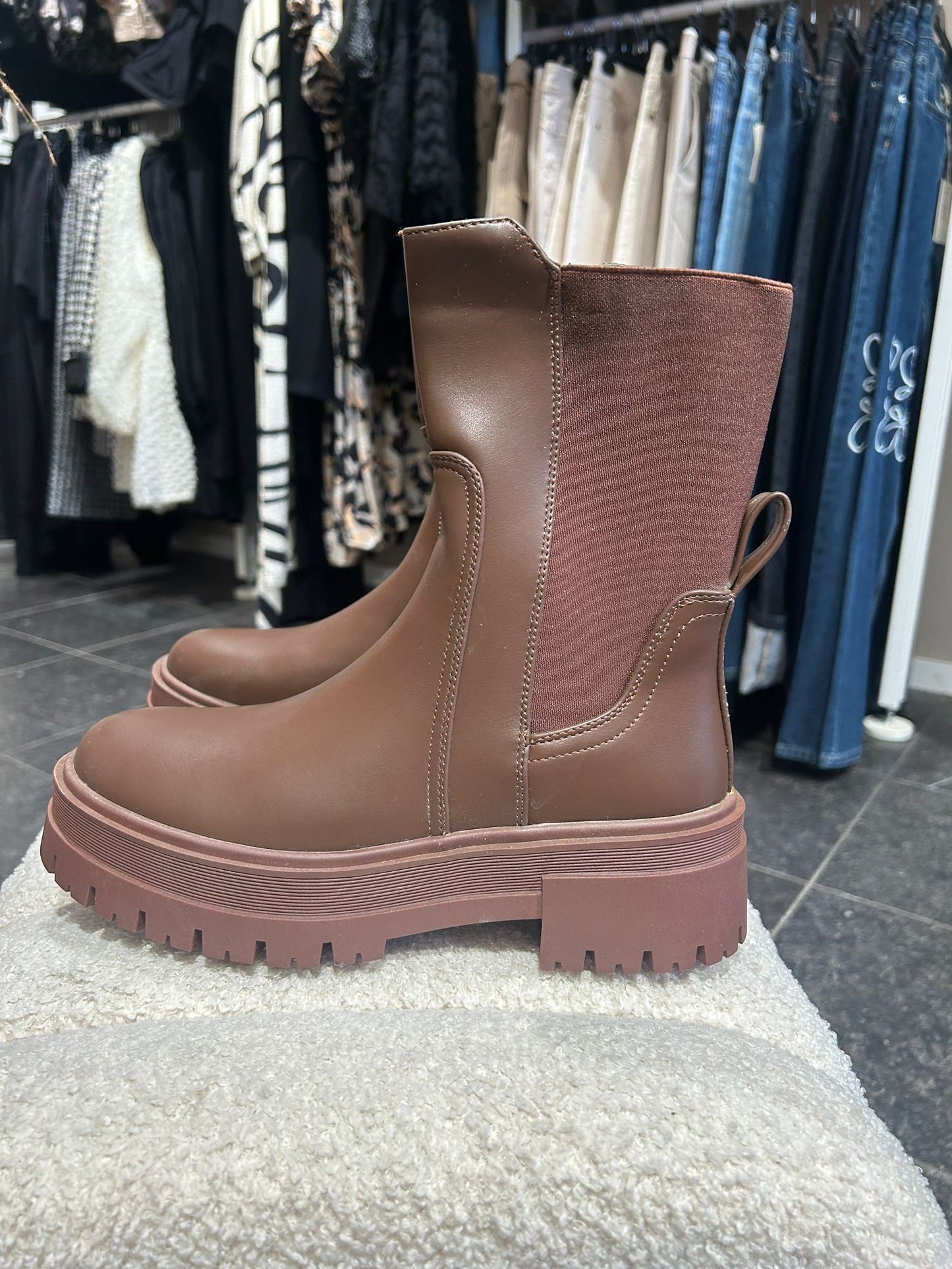 Bruine boots
