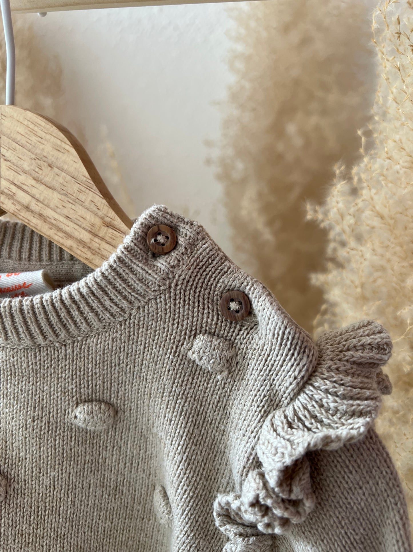 Beige knit