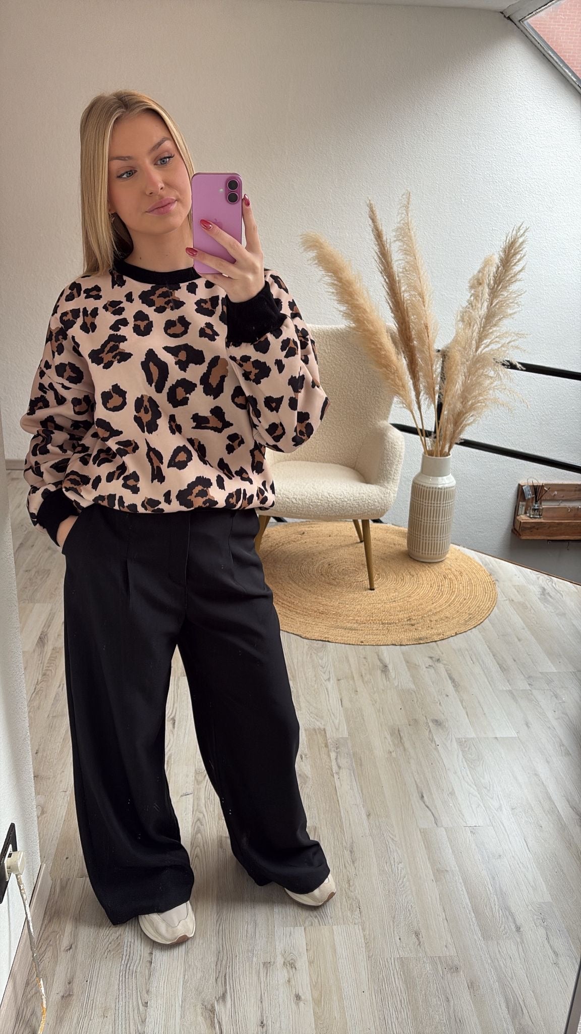 Leopard pull