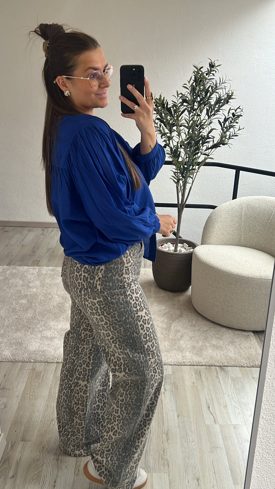 BLAUWE BLOUSE