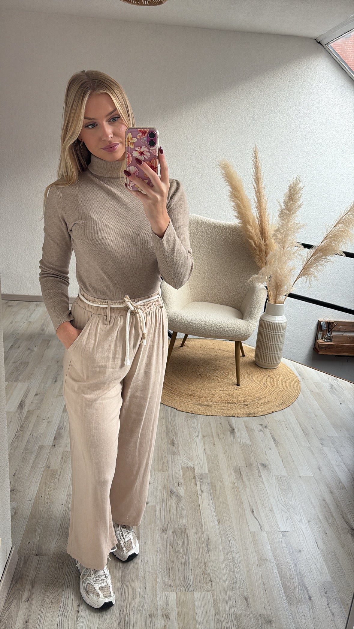 Losse broek beige