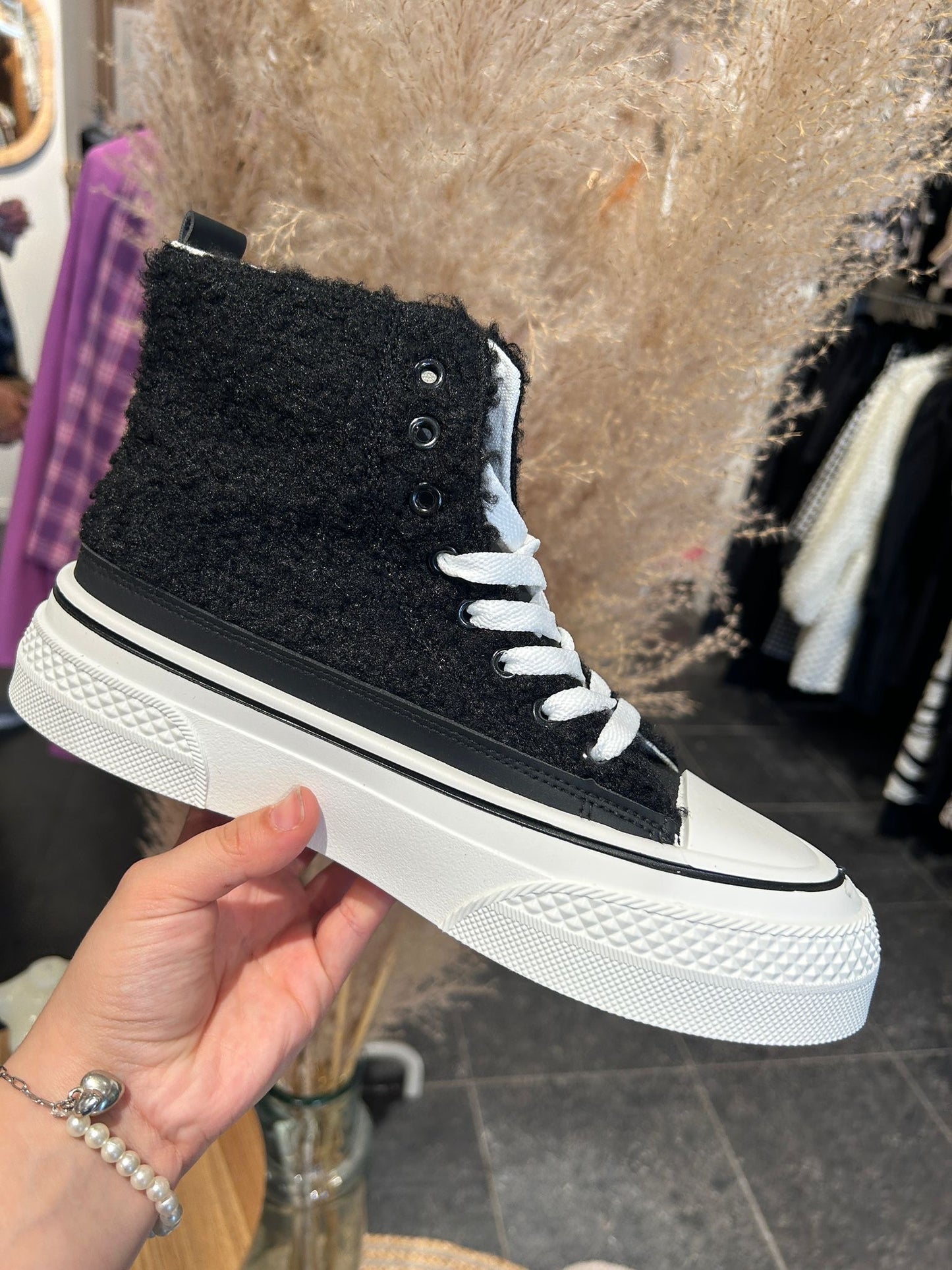 Teddy sneakers zwart