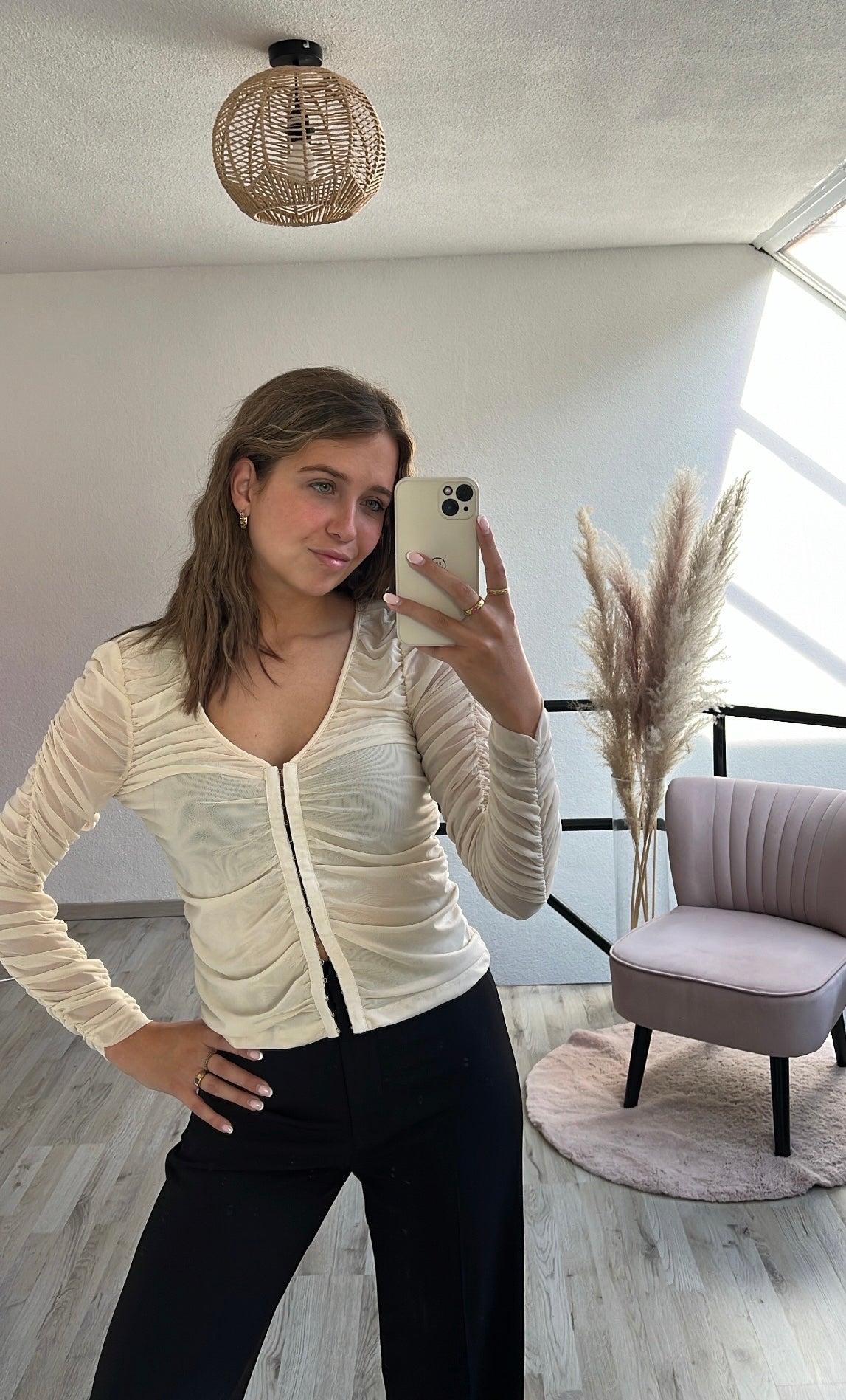 Crèmekleurige top