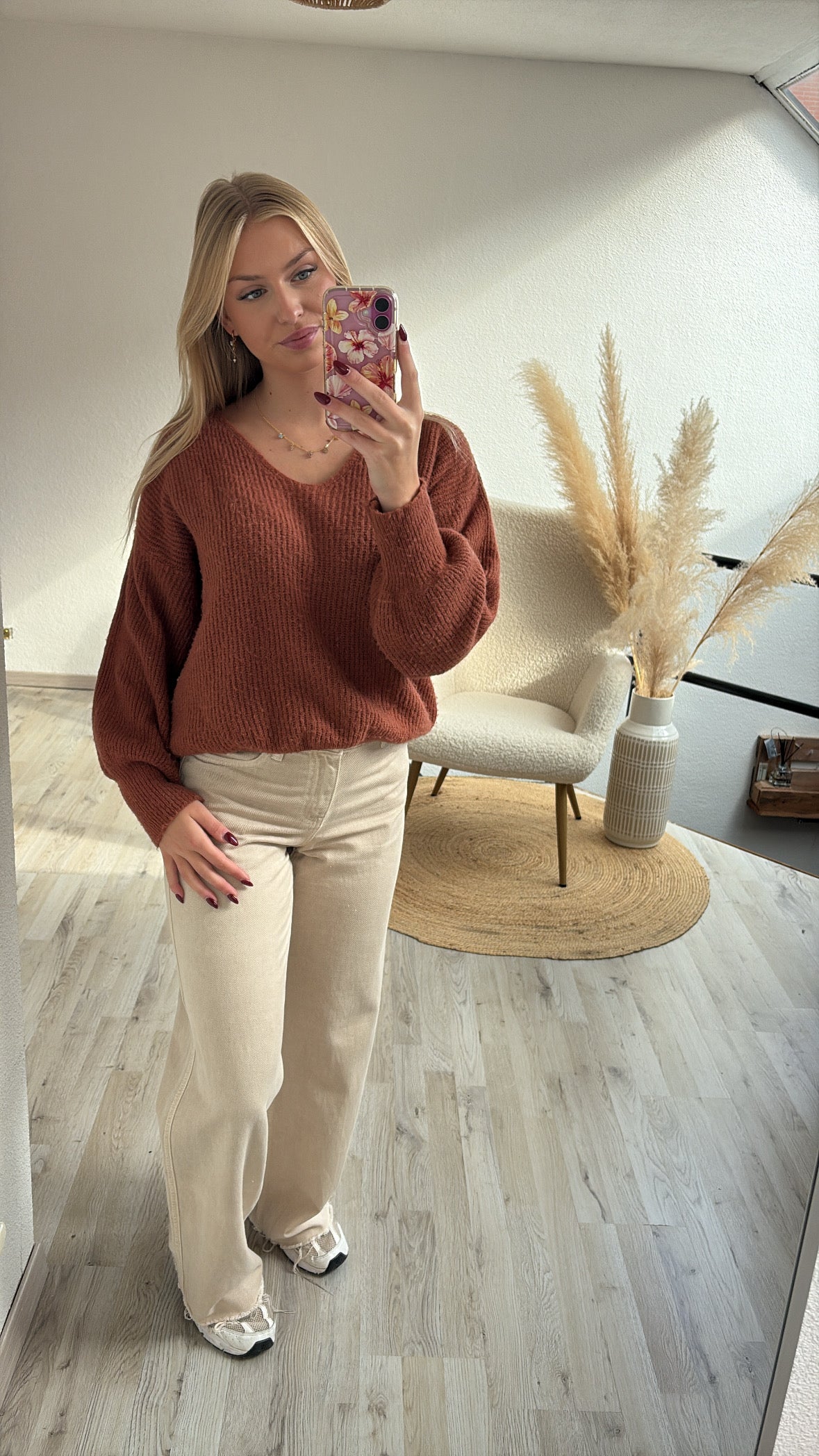 Beige jeans