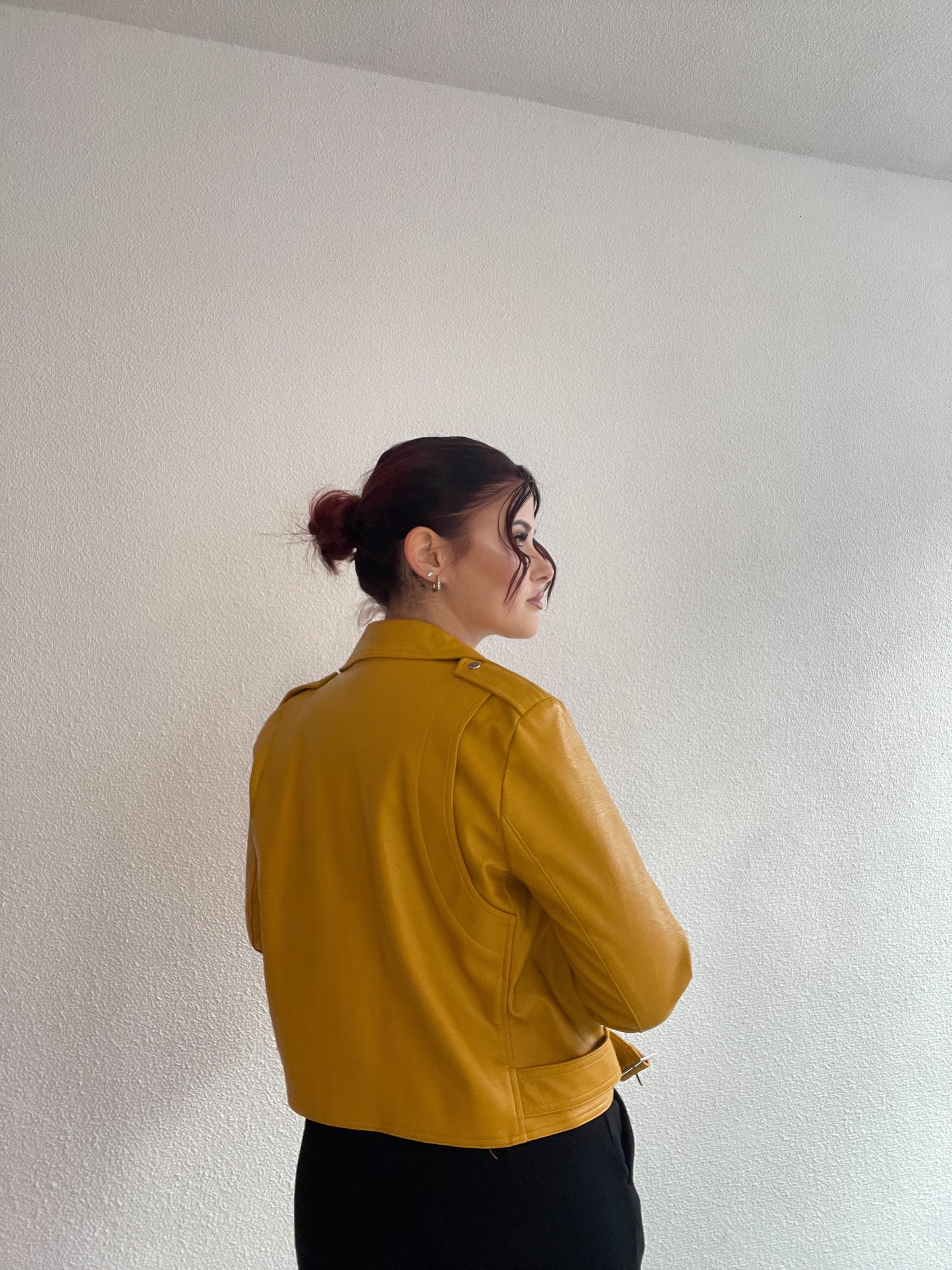 Lederlook jasje geel