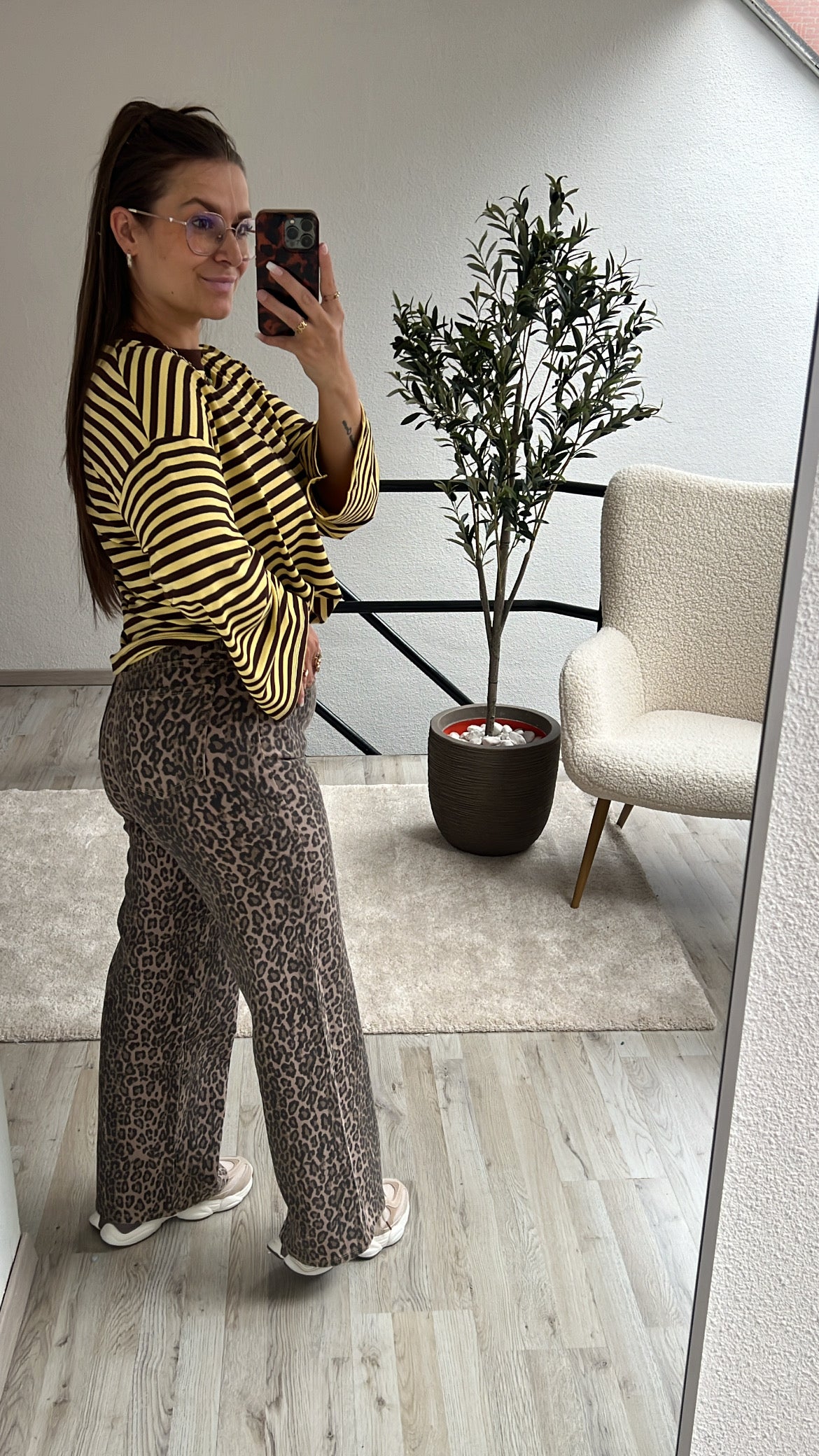 LONGSLEEVE GEEL-BRUIN