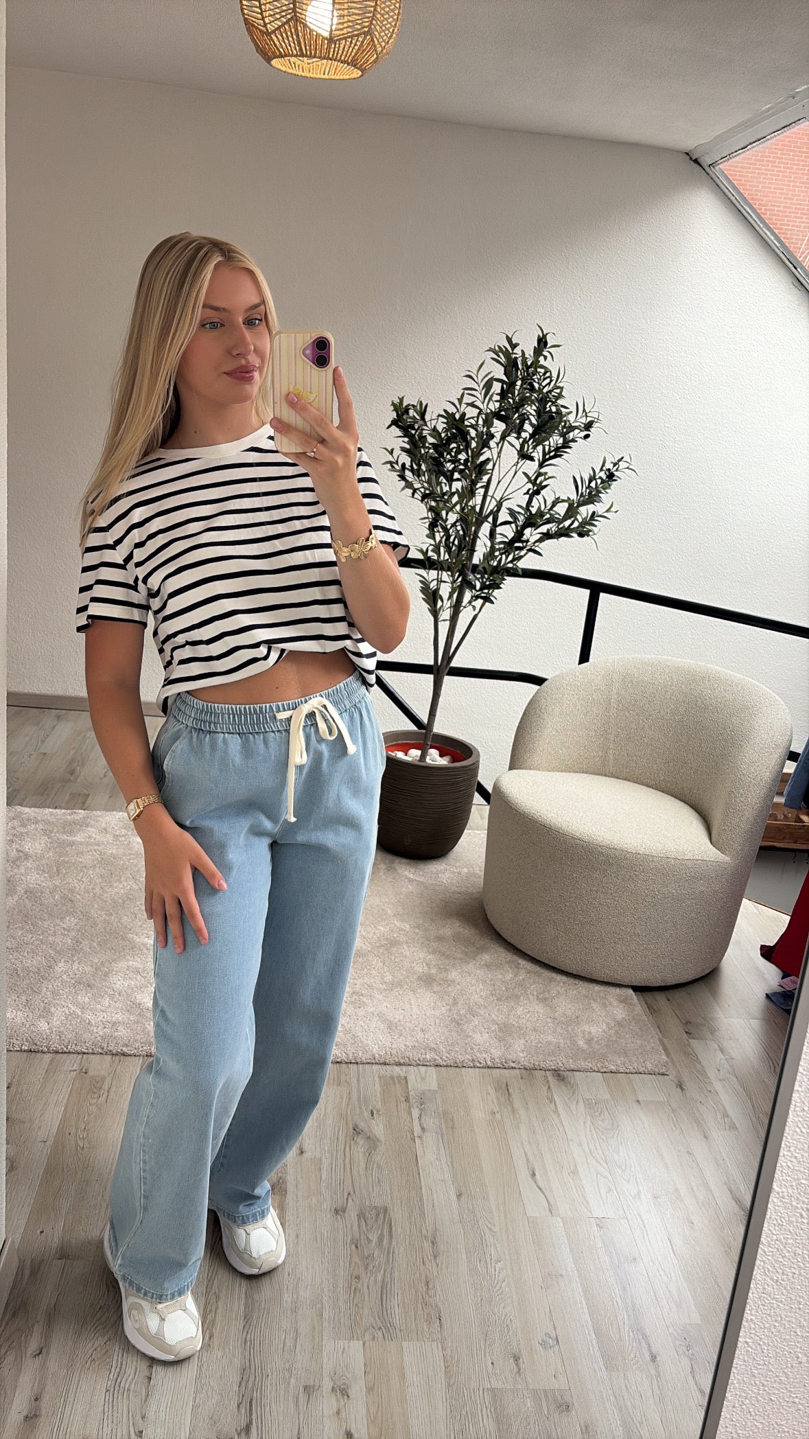 GESTREEPT SHIRTJE