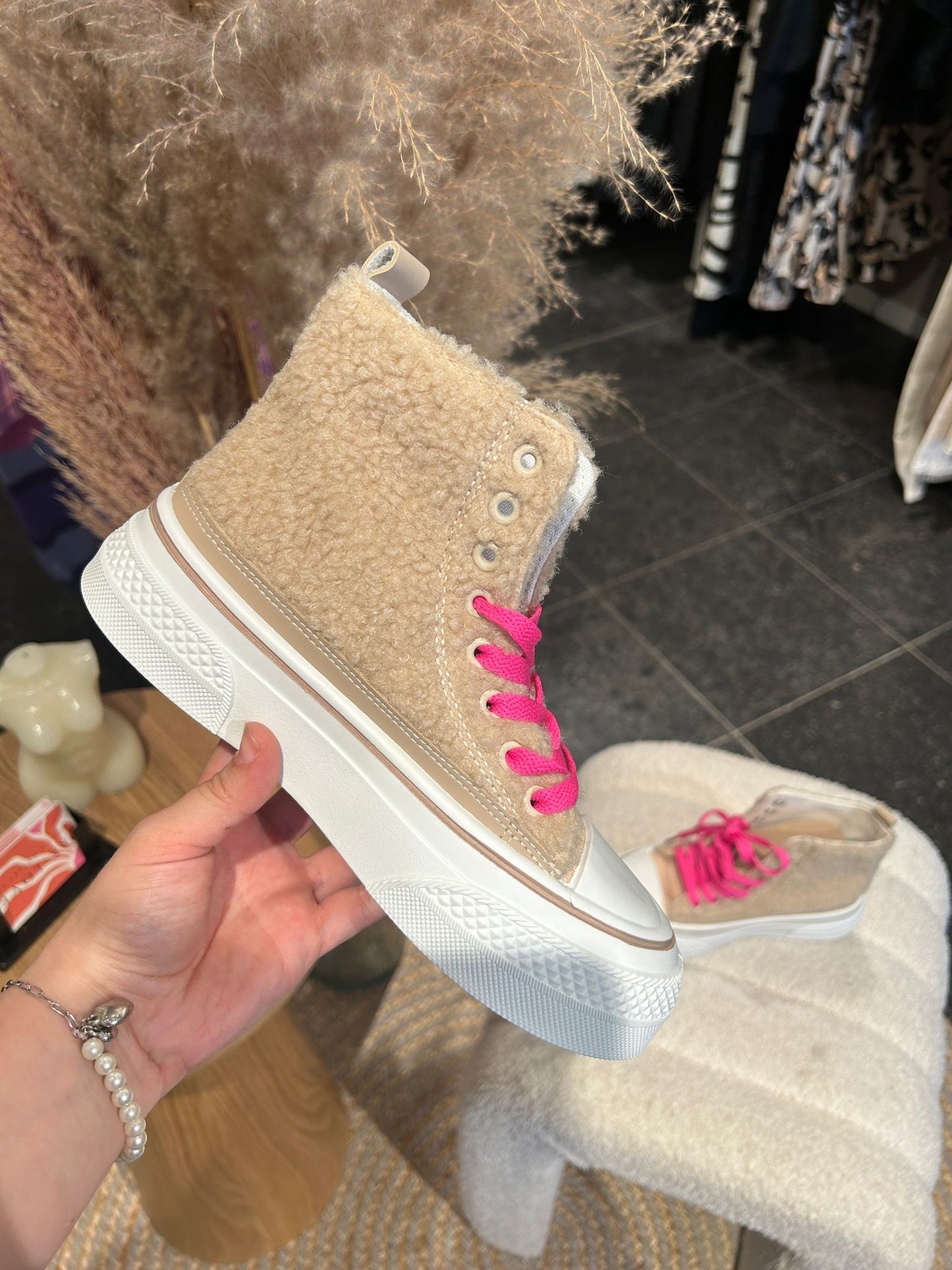 Teddy sneakers beige
