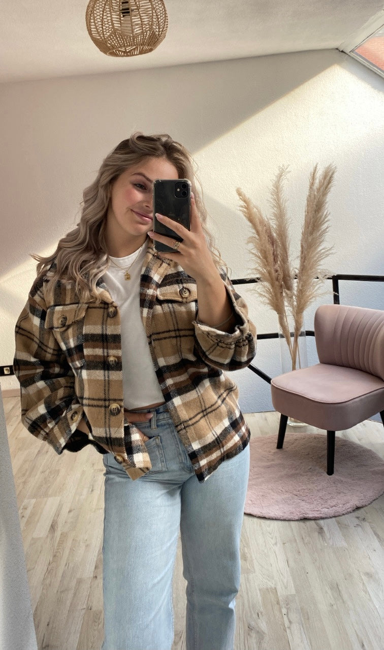 Geruit jasje beige
