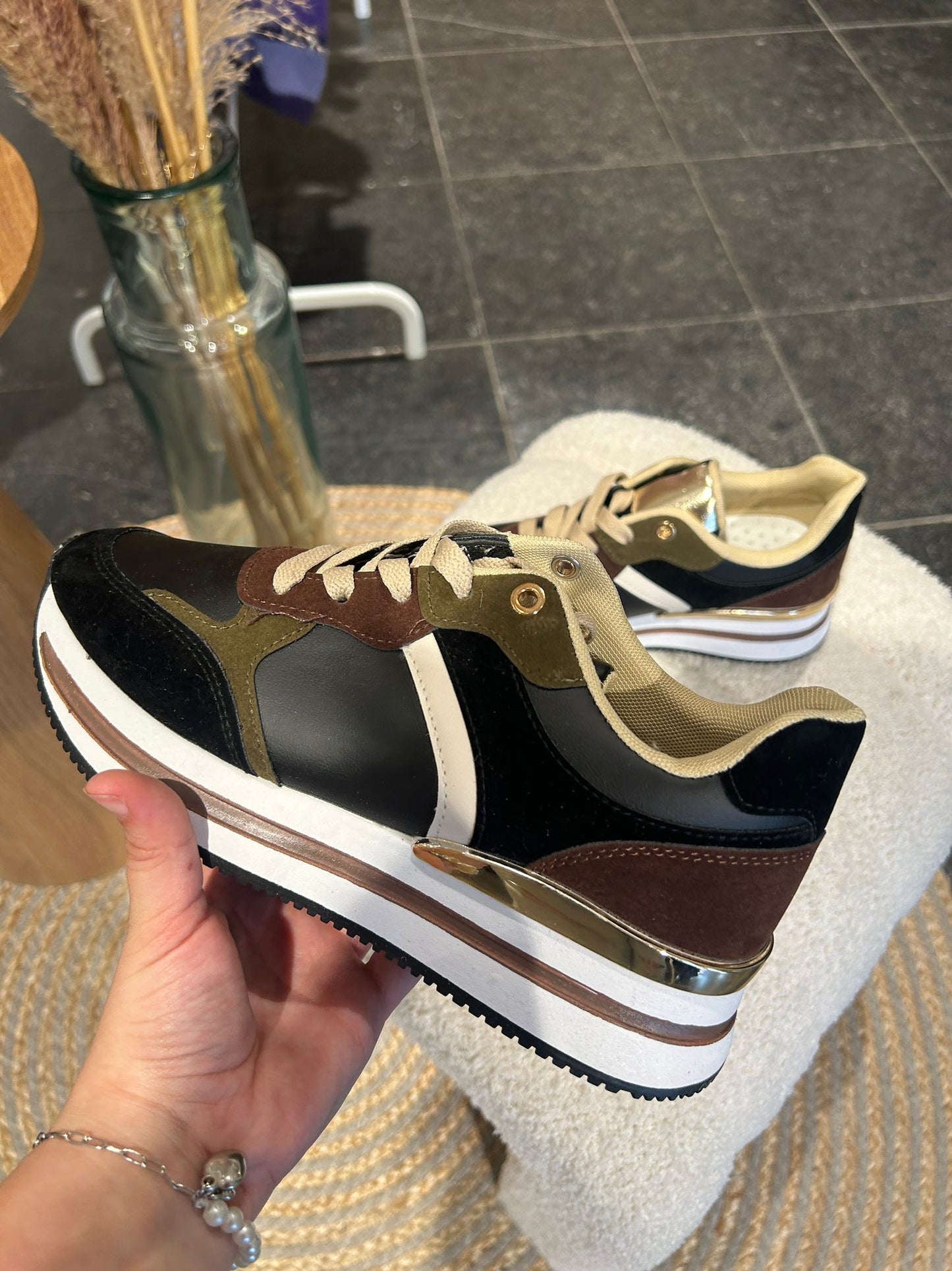 Sneakers khaki