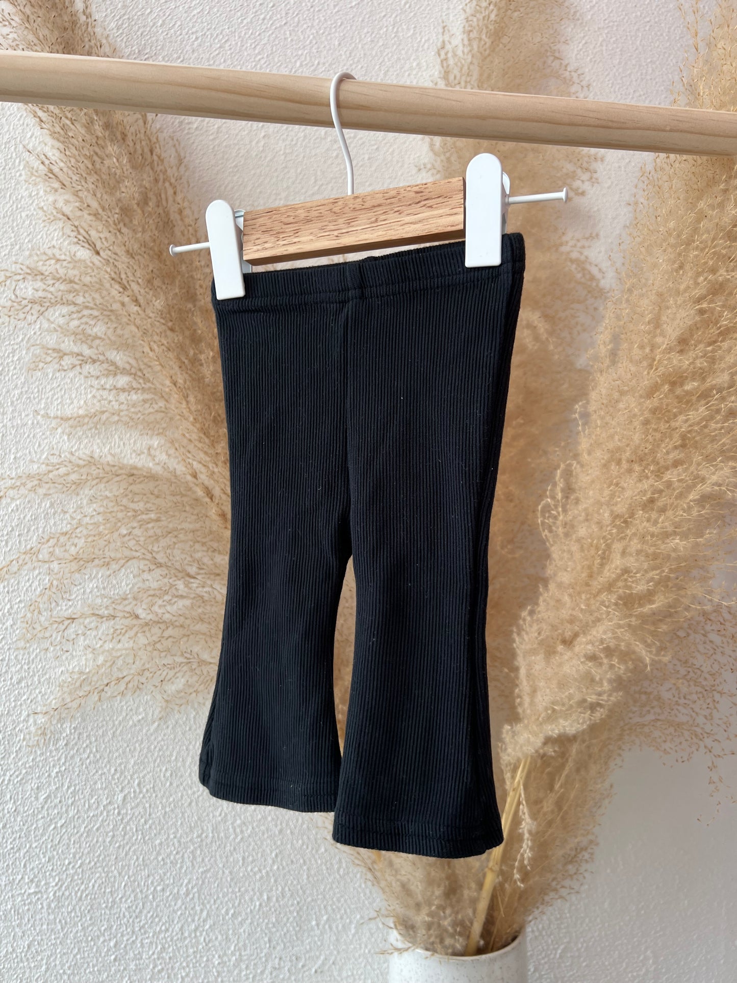 Flared broekje