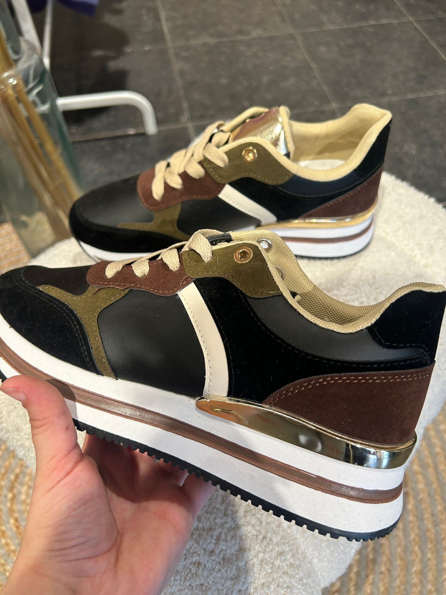 Sneakers khaki