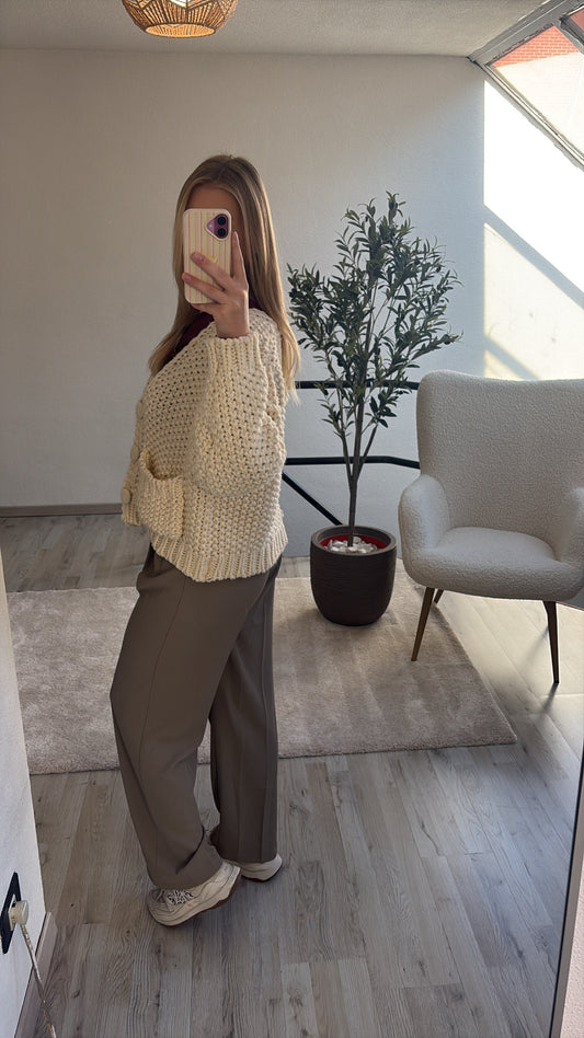 KNITTED CARDIGAN