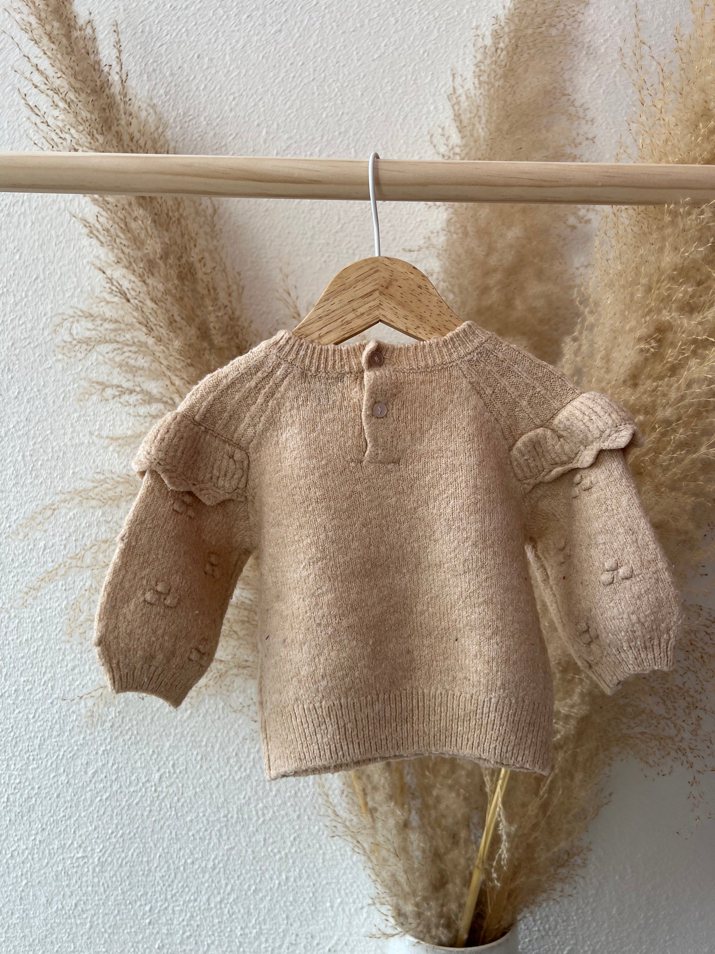 Beige knit