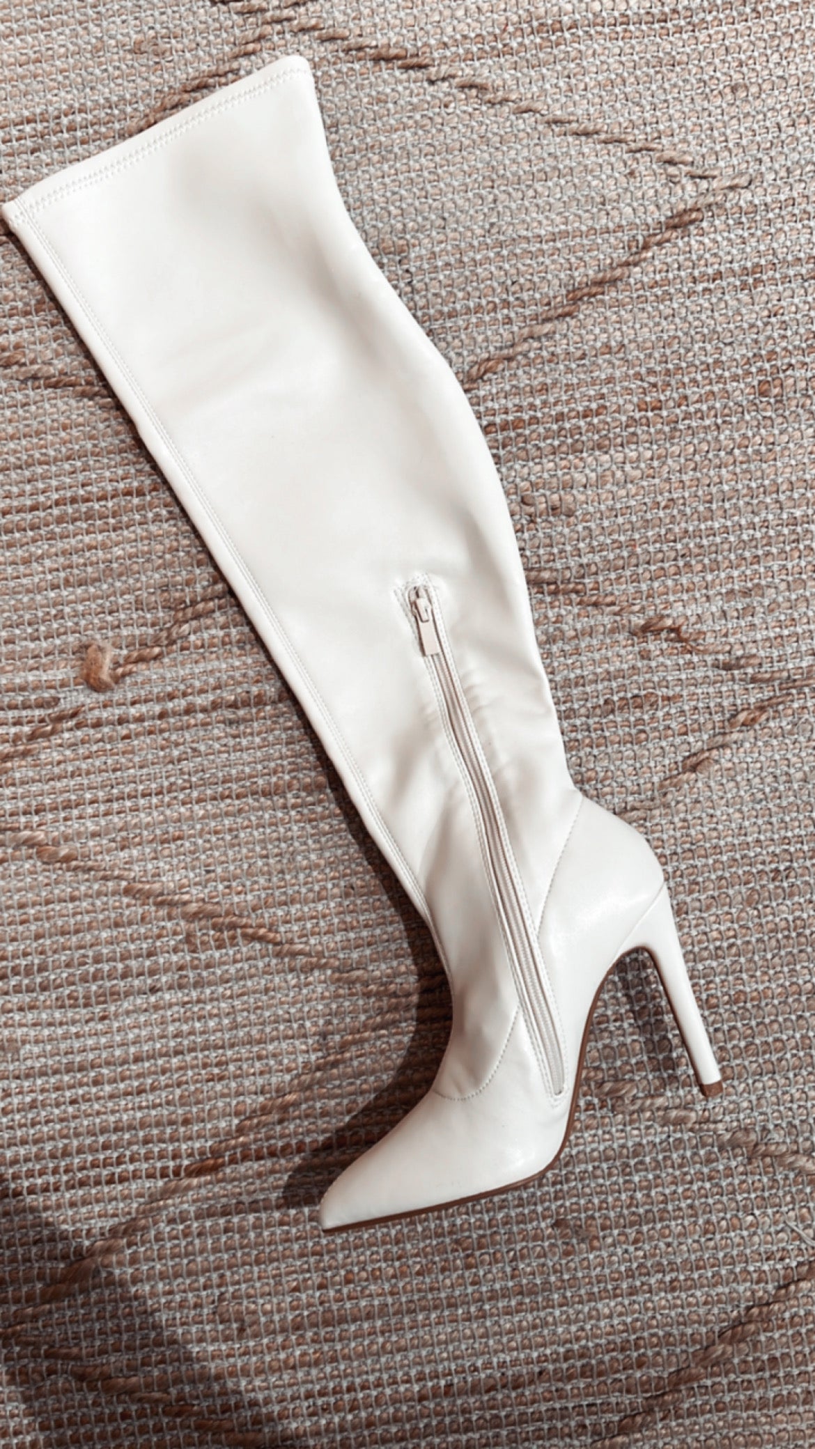 Overknee boots beige