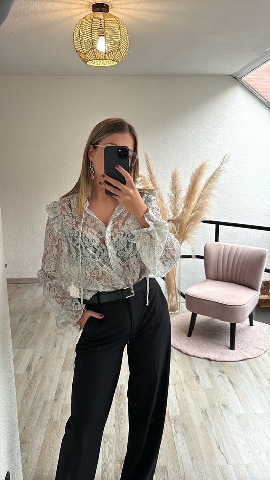 Zilveren blouse kant