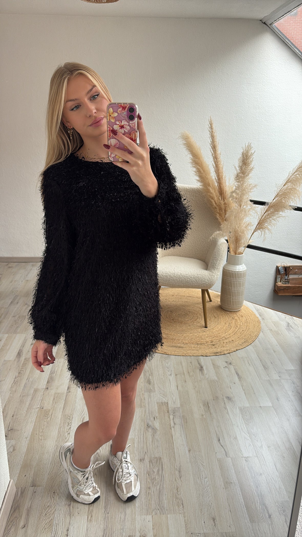 Fluffy jurk zwart