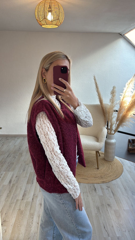 Burgundy gilet