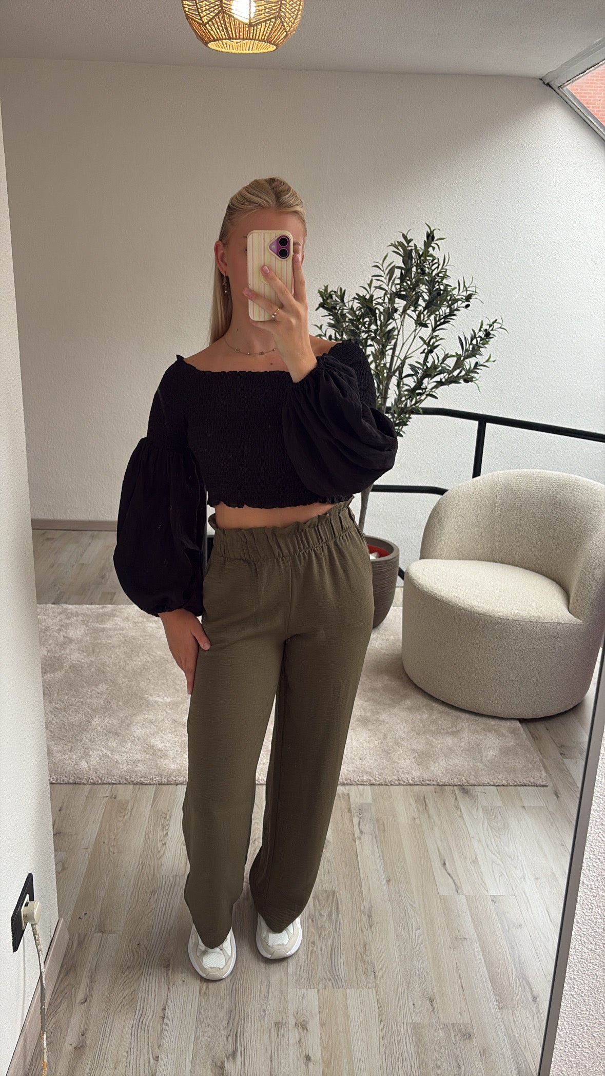 OFF SHOULDER TOP