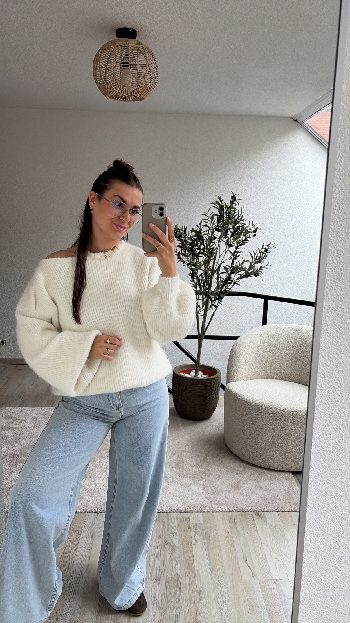 ONE SHOULDER KNIT