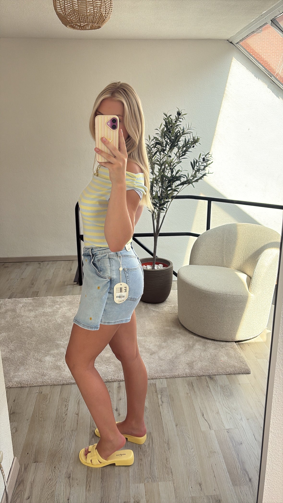 SKORT MADELIEFJES