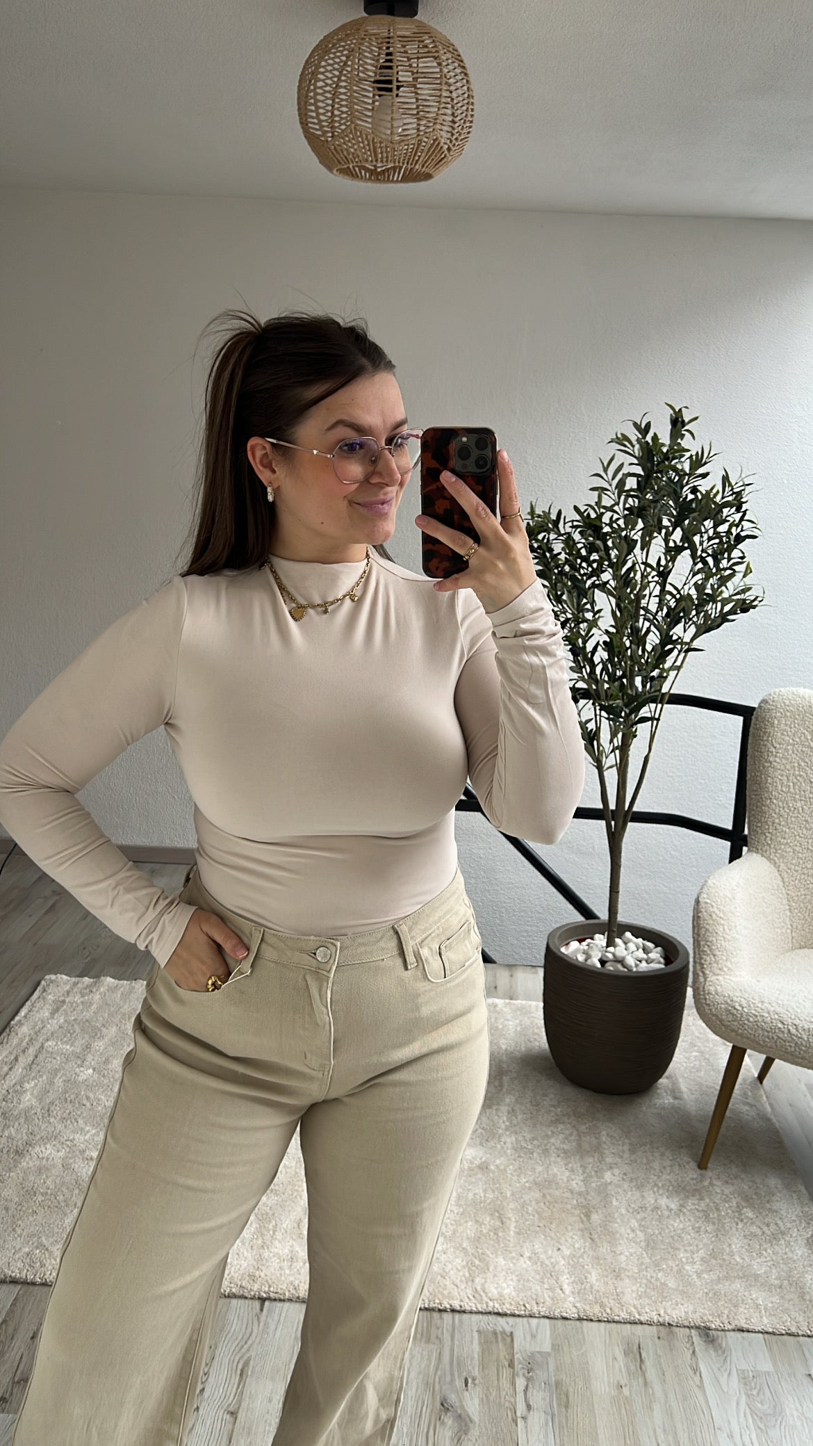 BEIGE LONGSLEEVE