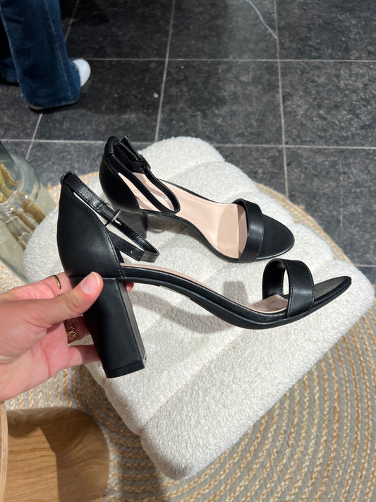 Zwarte pumps