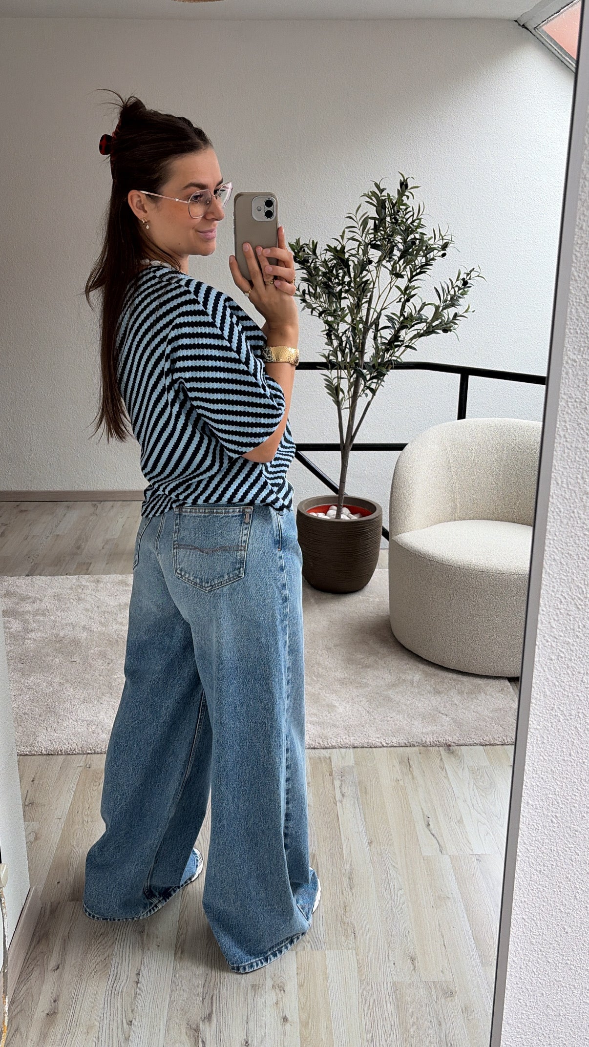 ONE SHOULDER SHIRT BLAUW
