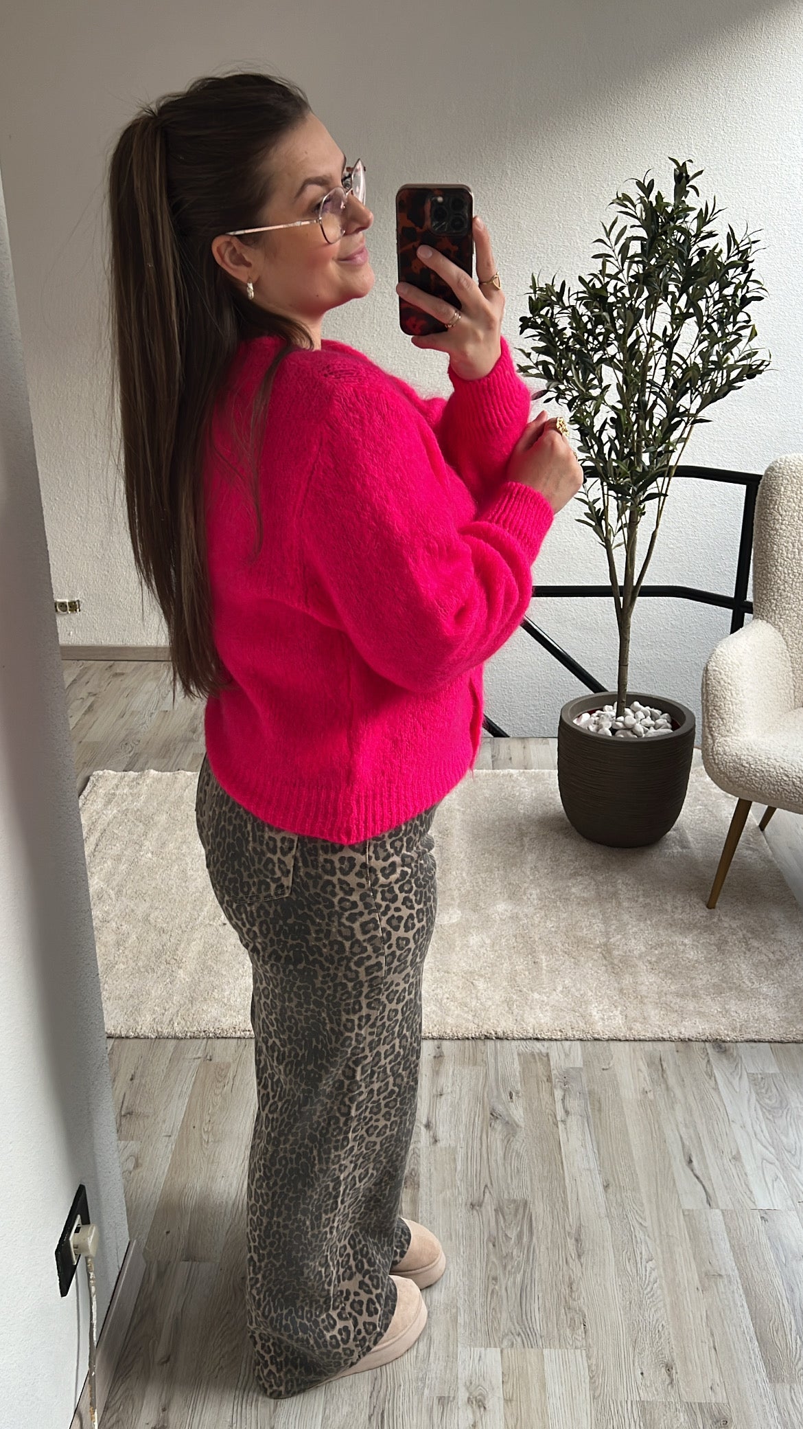FUCHSIA CARDIGAN