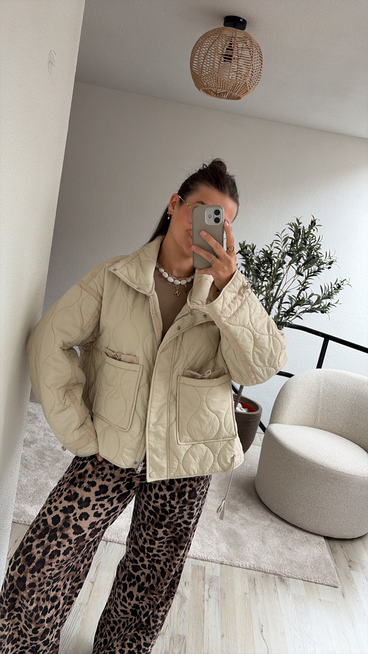 BEIGE QUILTED JAS