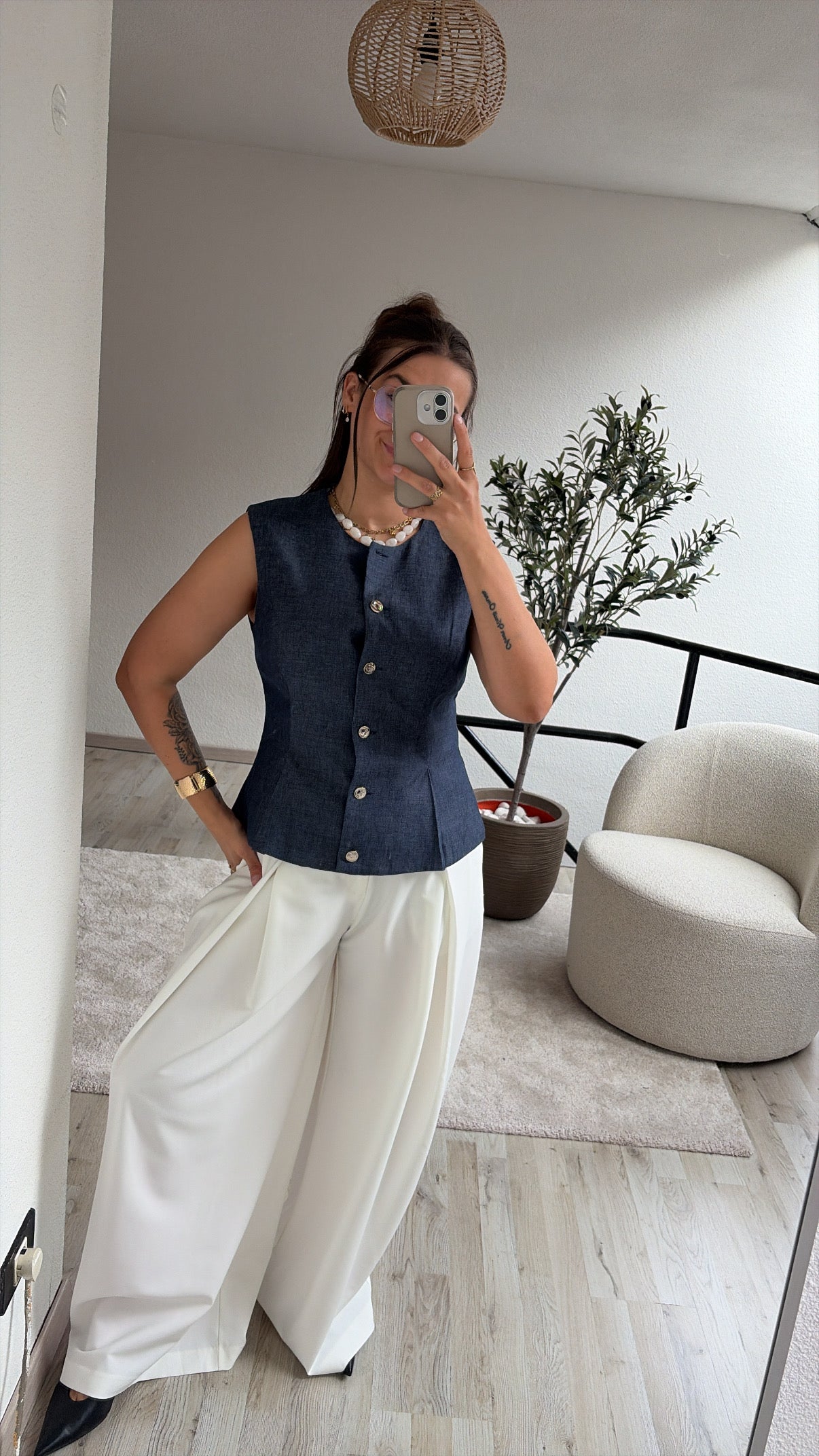 NAVY TOP
